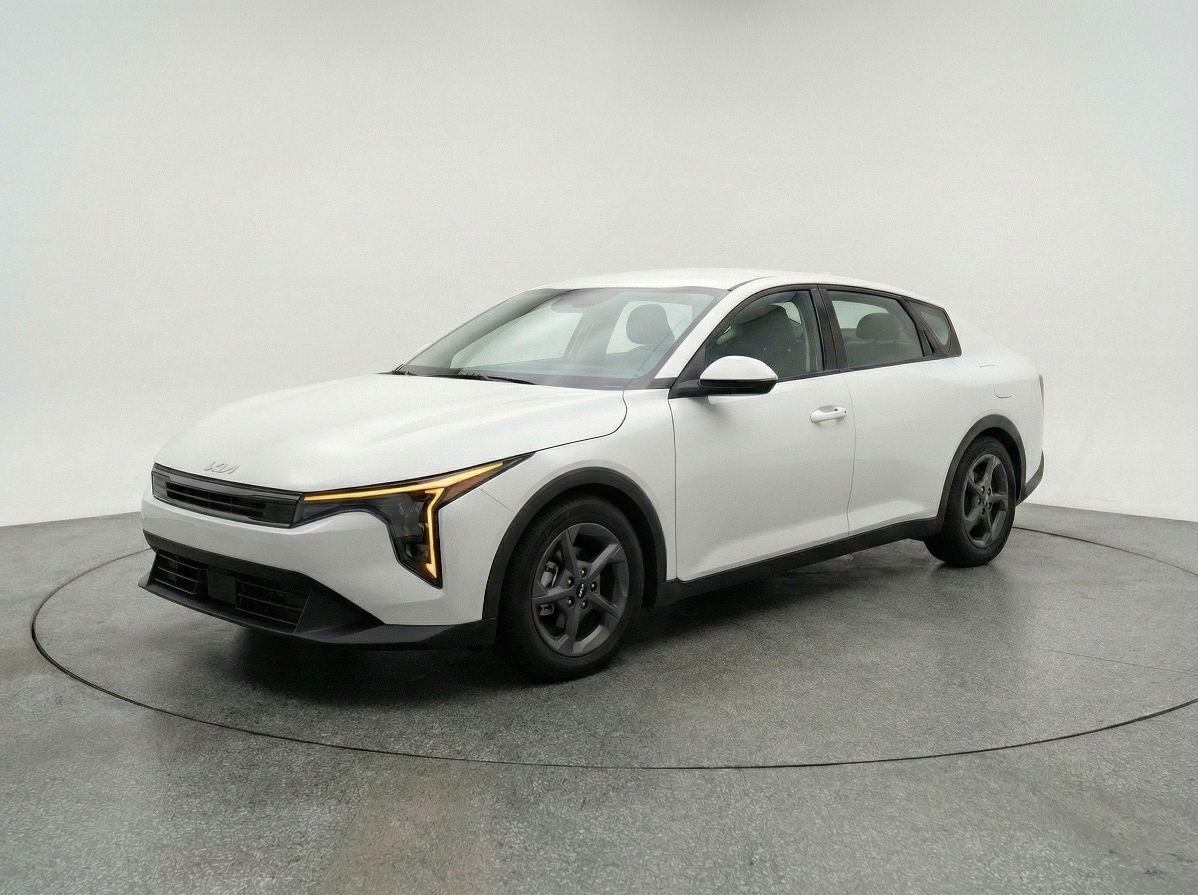 Thumbnail: 2025 Kia K4 - 3