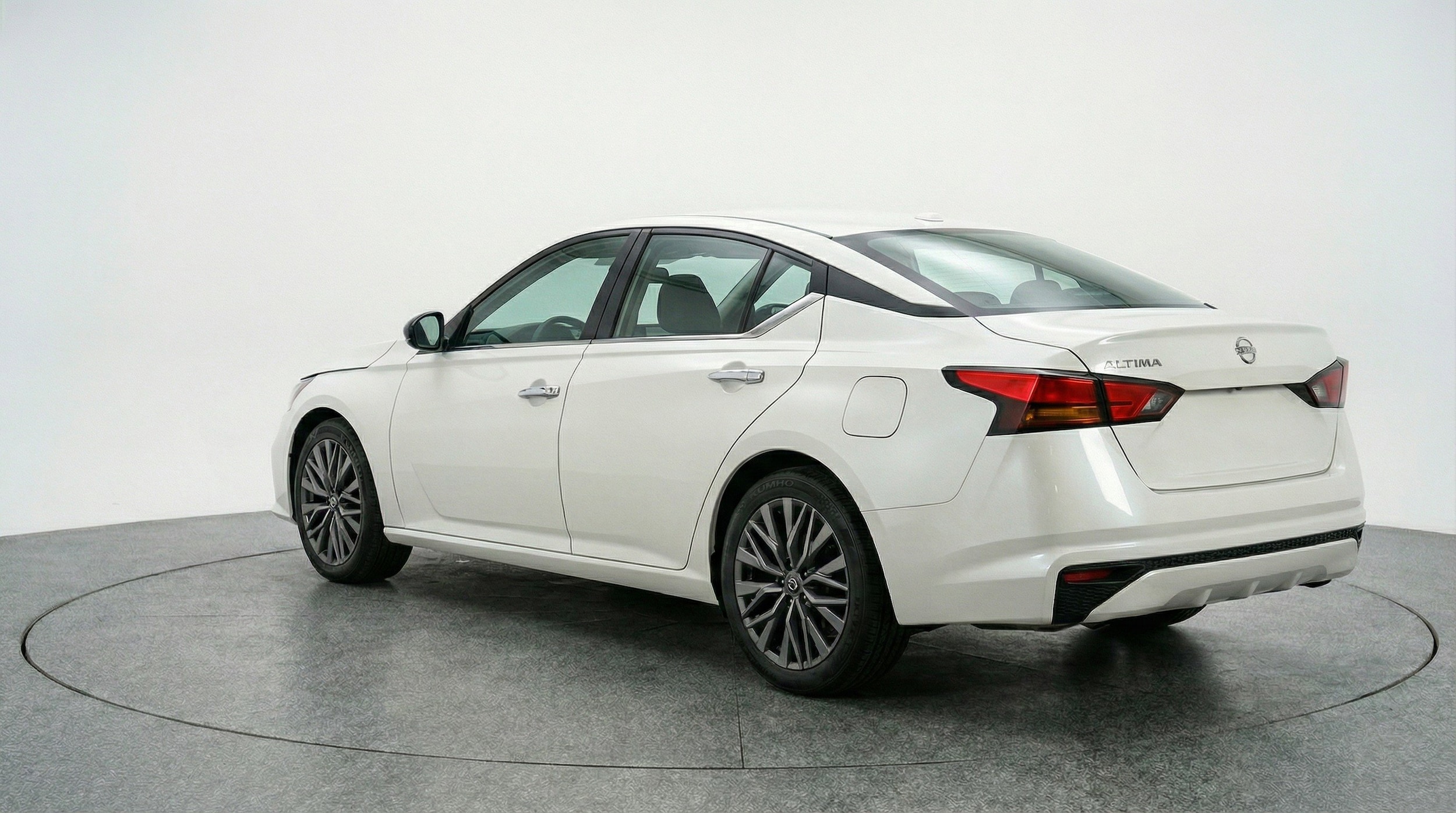 Thumbnail: 2025 Nissan Altima - 6