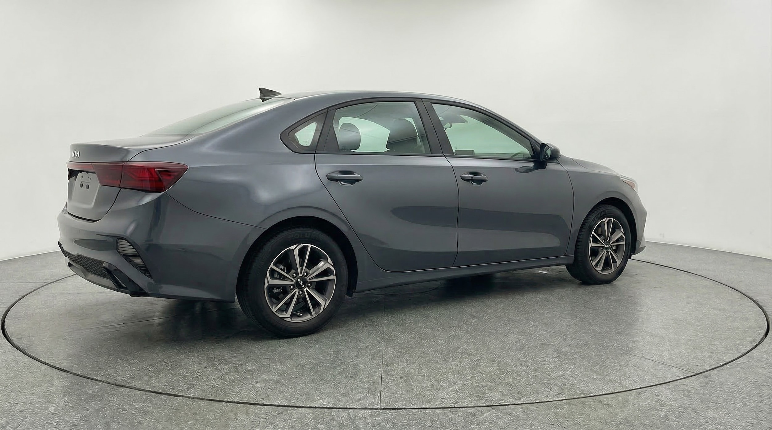 Thumbnail: 2024 Kia Forte - 7