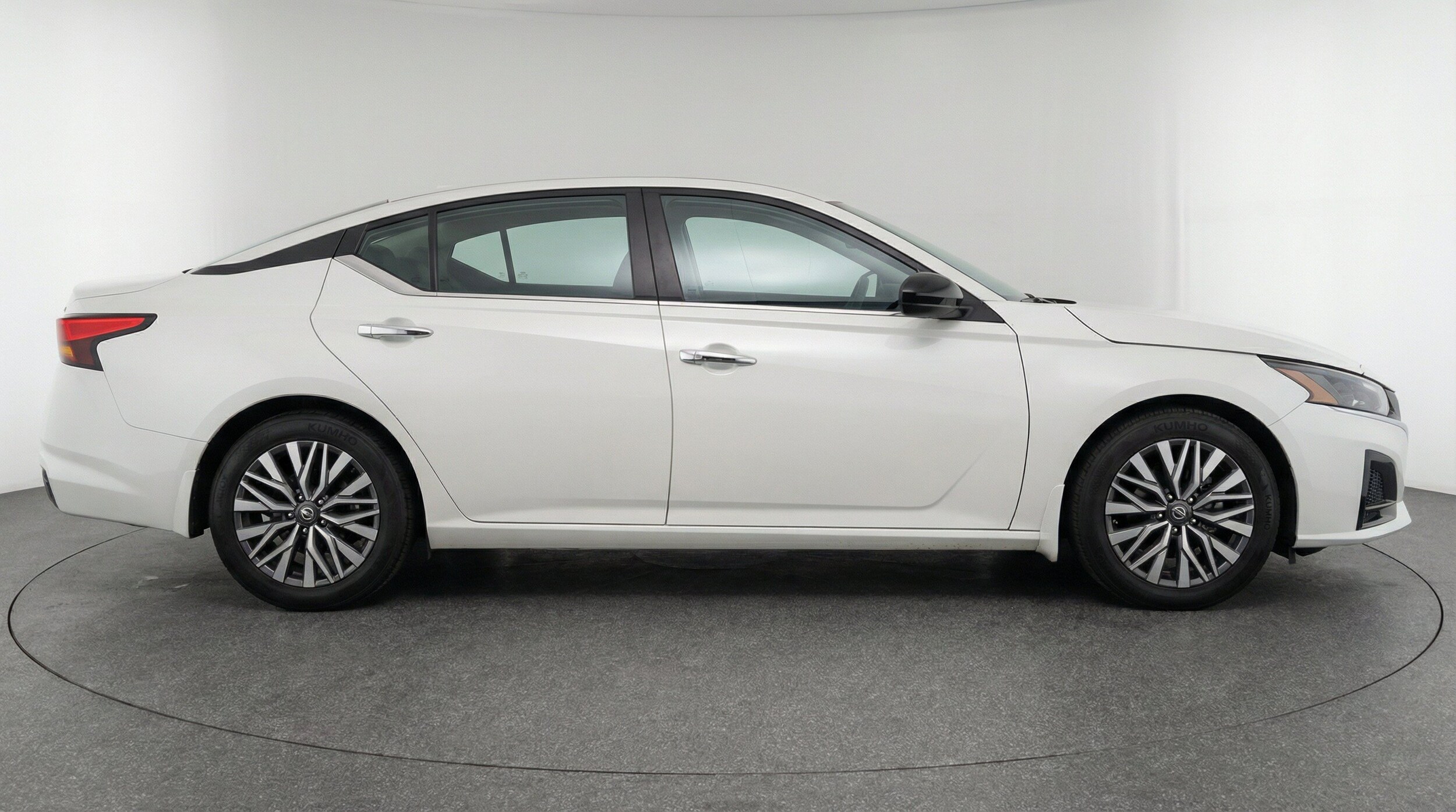 Thumbnail: 2025 Nissan Altima - 11
