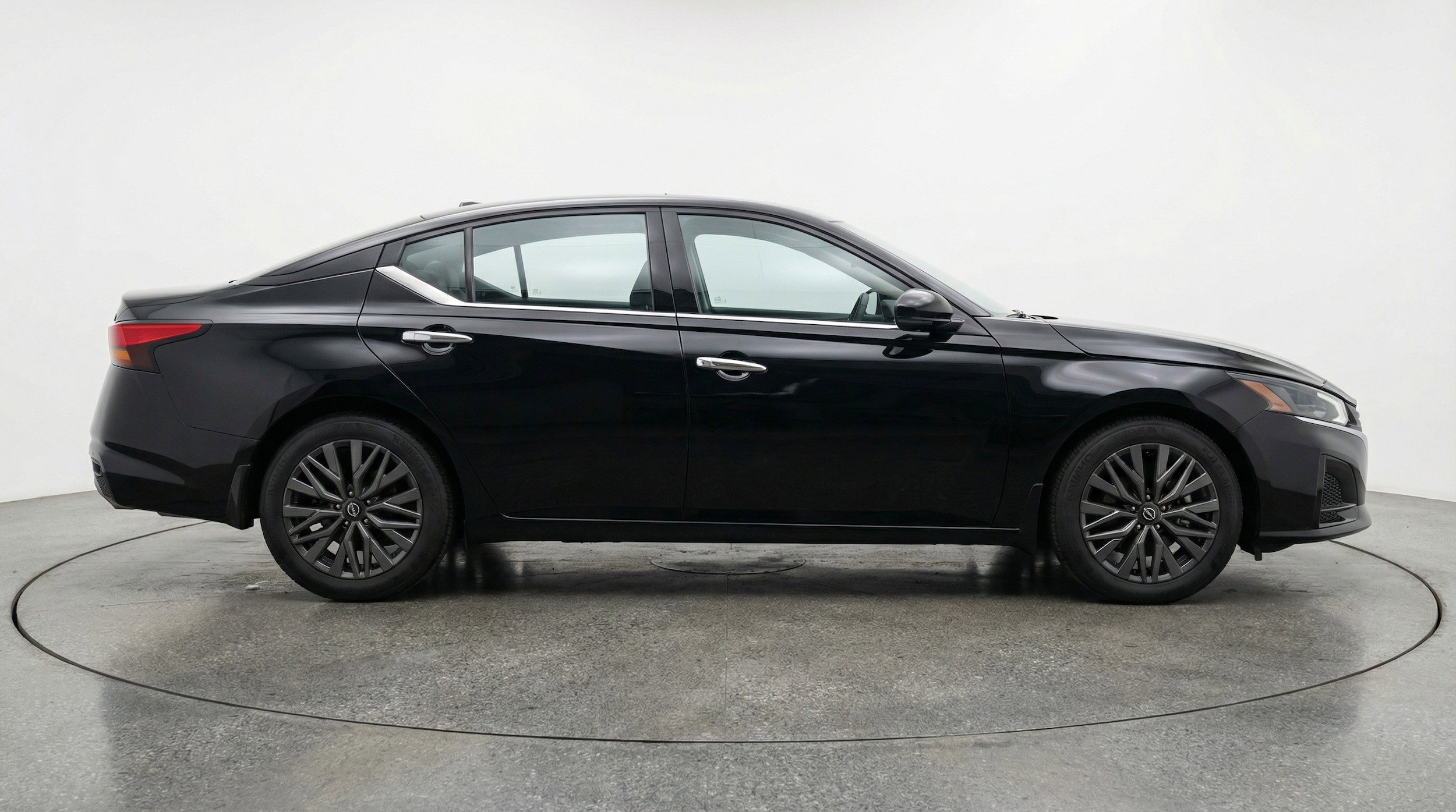 Thumbnail: 2025 Nissan Altima - 11