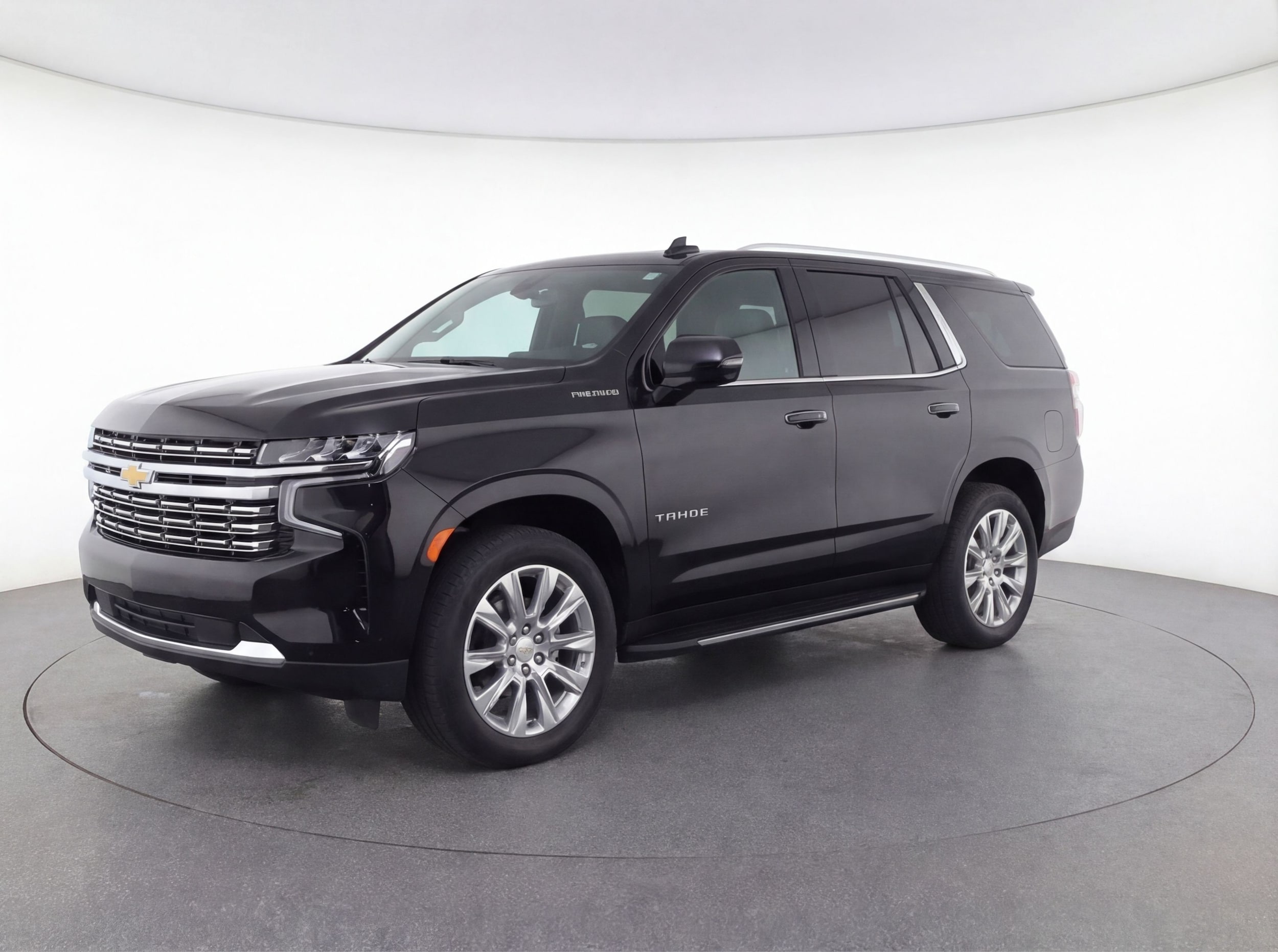 Thumbnail: 2023 Chevrolet Tahoe - 3