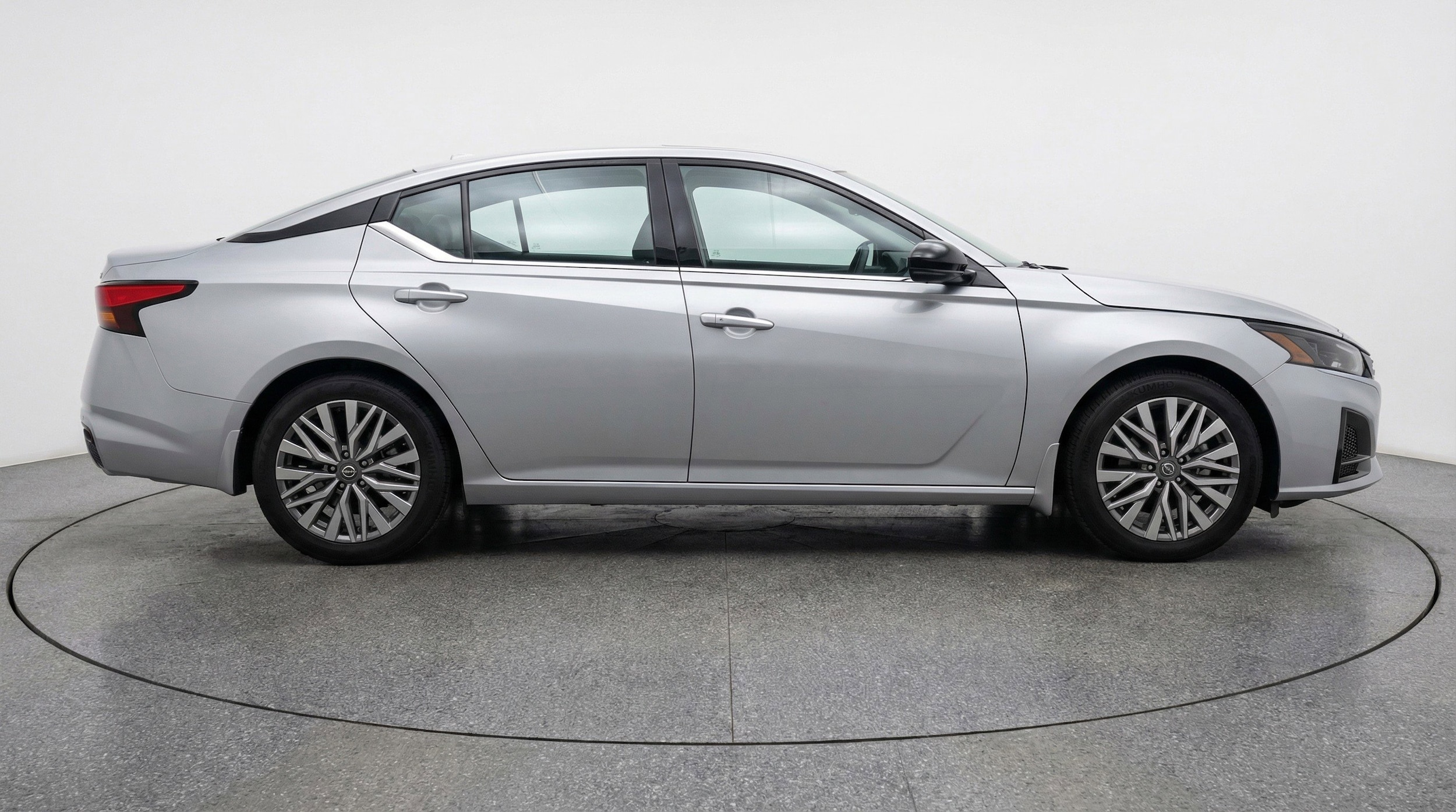 Thumbnail: 2025 Nissan Altima - 11