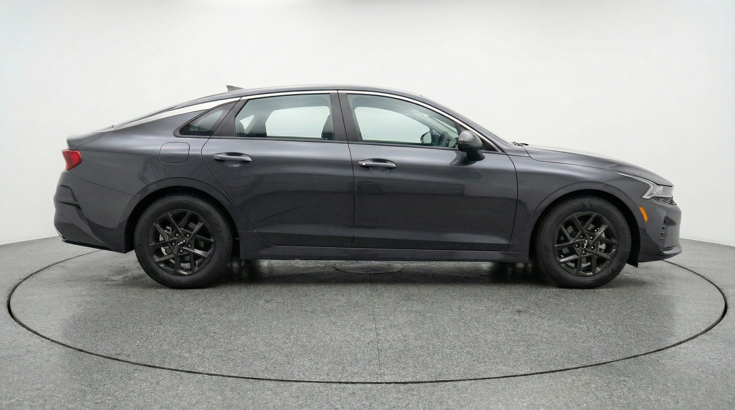 Thumbnail: 2025 Kia K5 - 10
