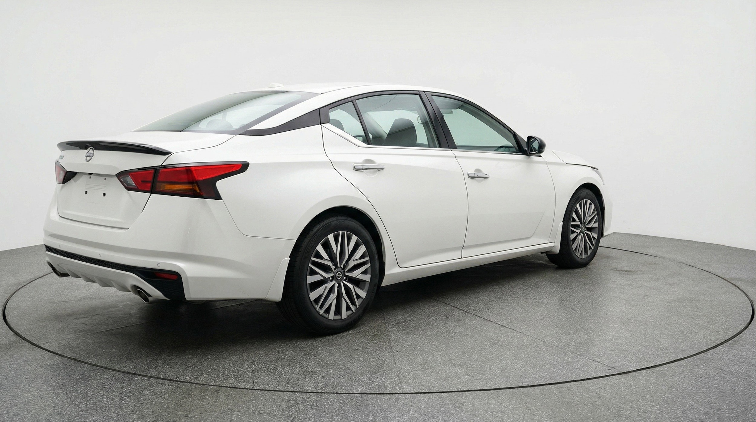 Thumbnail: 2025 Nissan Altima - 9
