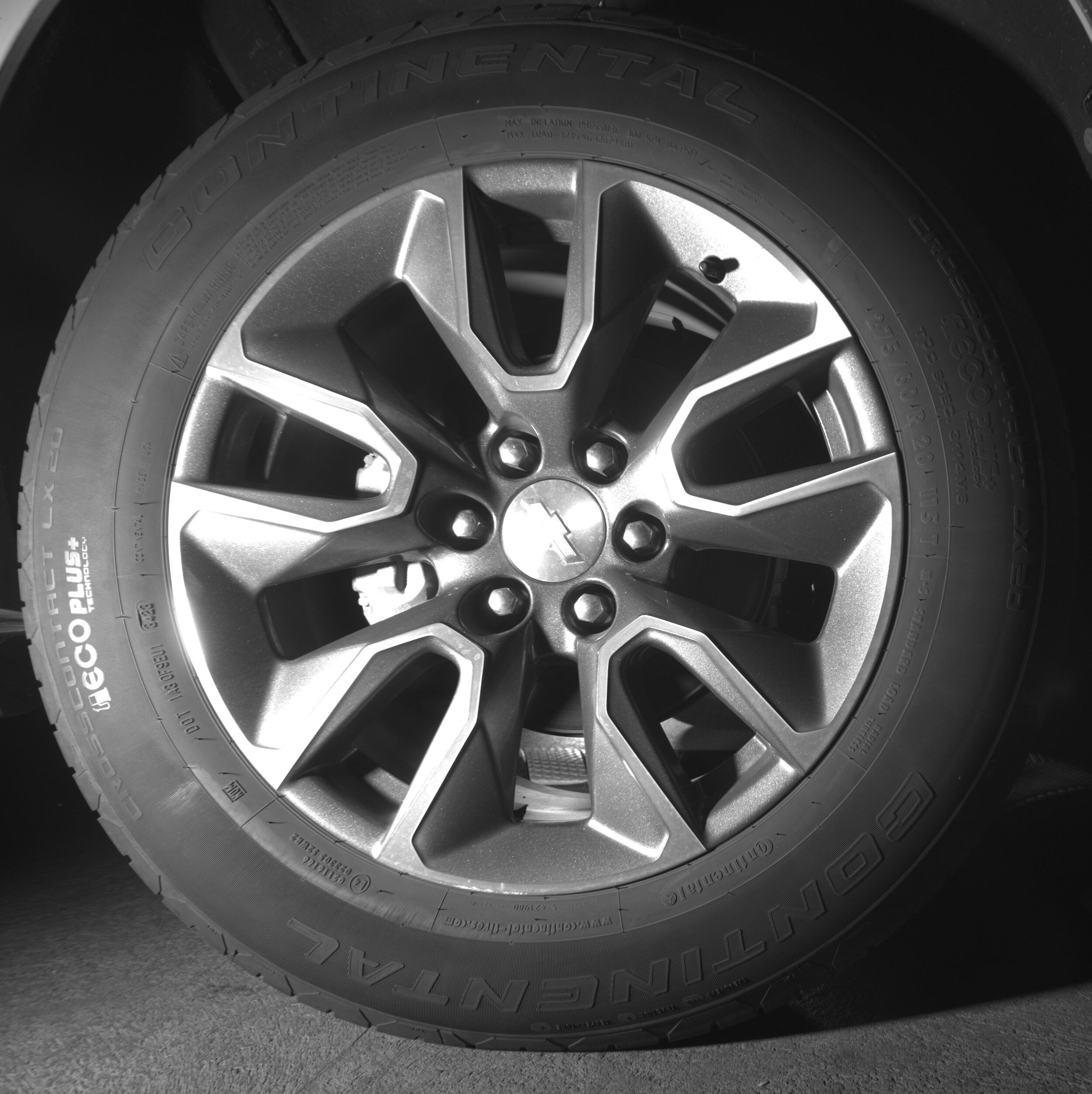 Thumbnail: 2023 Chevrolet Tahoe - 10