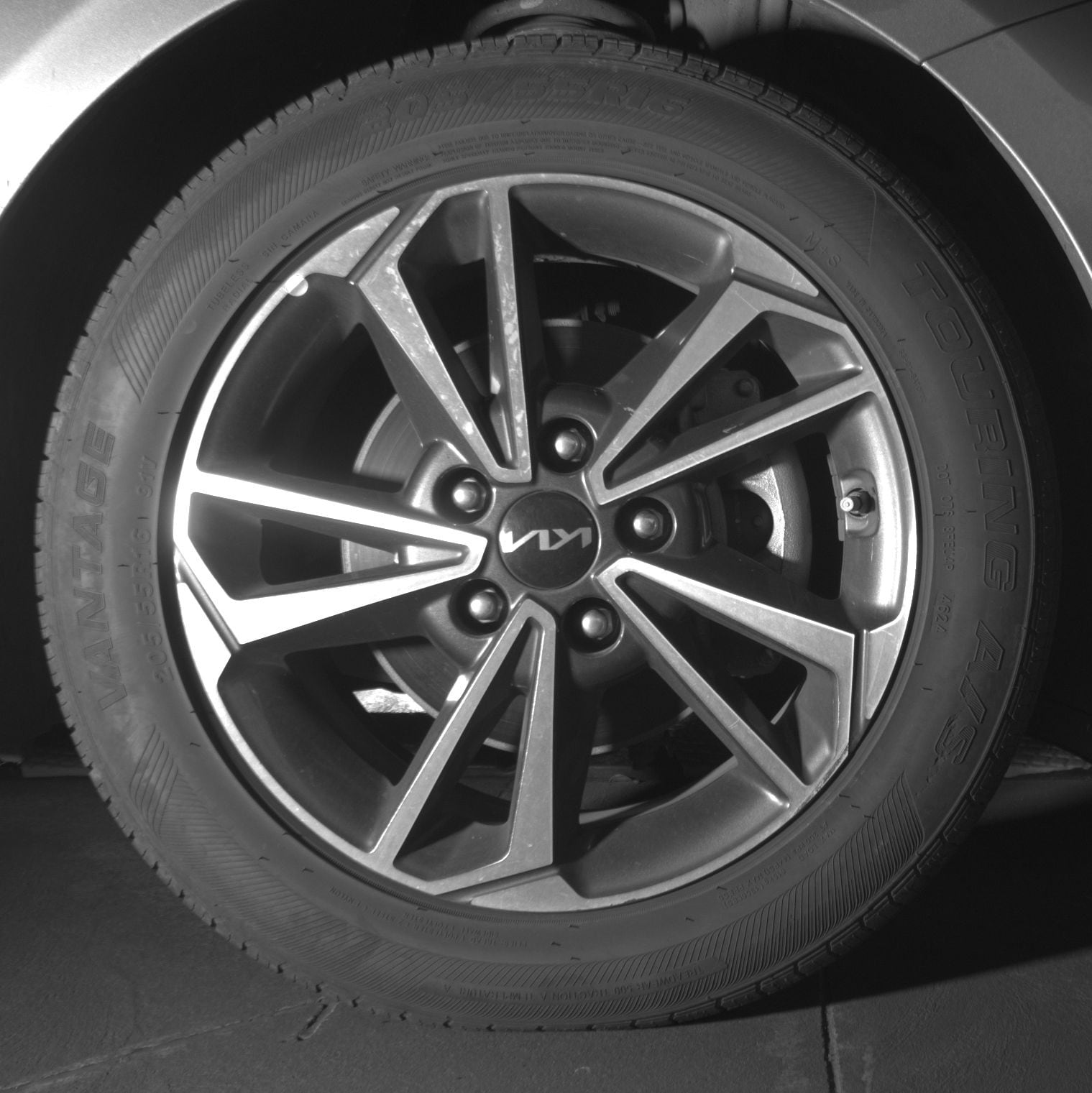 Thumbnail: 2024 Kia Forte - 15