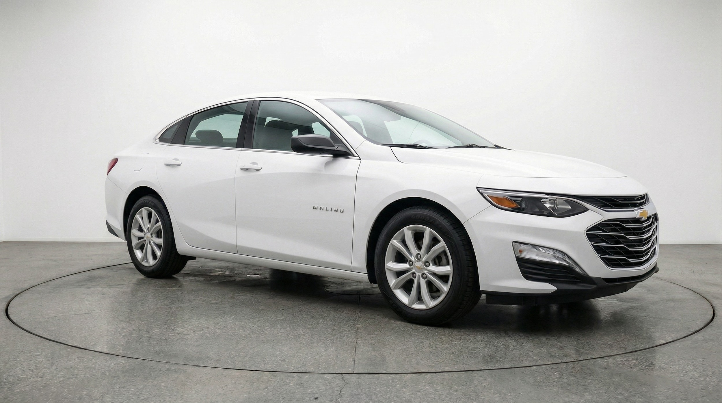 Thumbnail: 2024 Chevrolet Malibu - 1