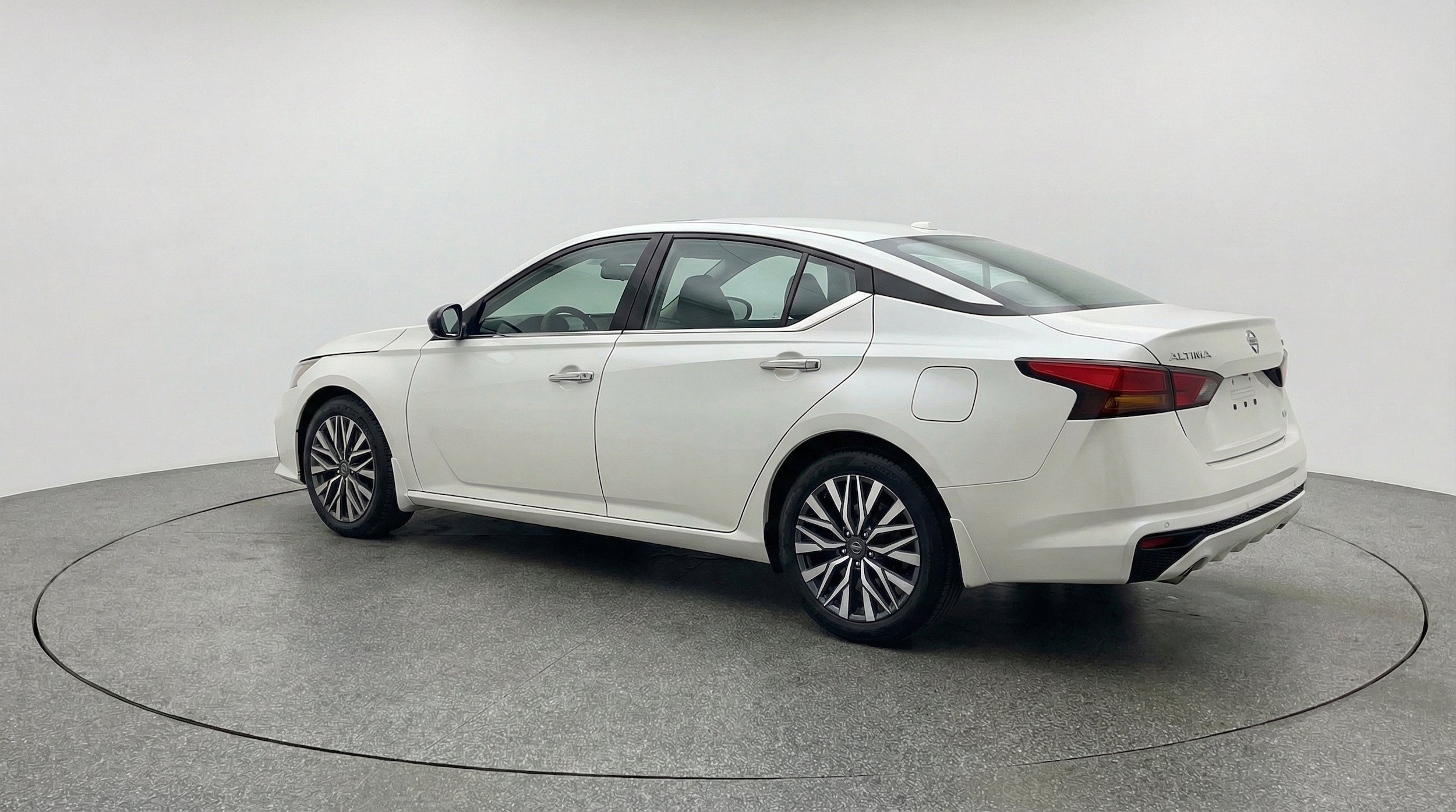 Thumbnail: 2025 Nissan Altima - 6