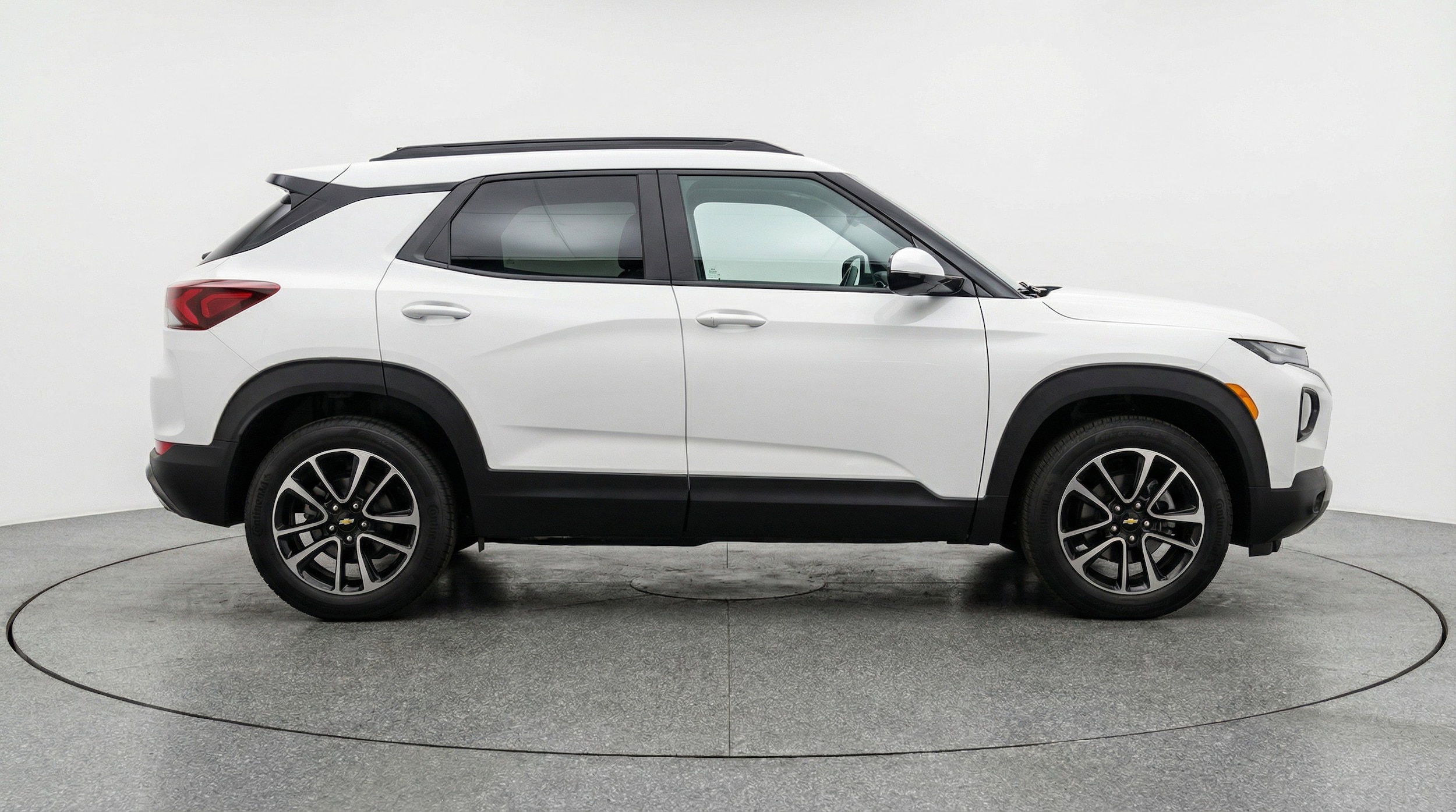 Thumbnail: 2025 Chevrolet TrailBlazer - 11