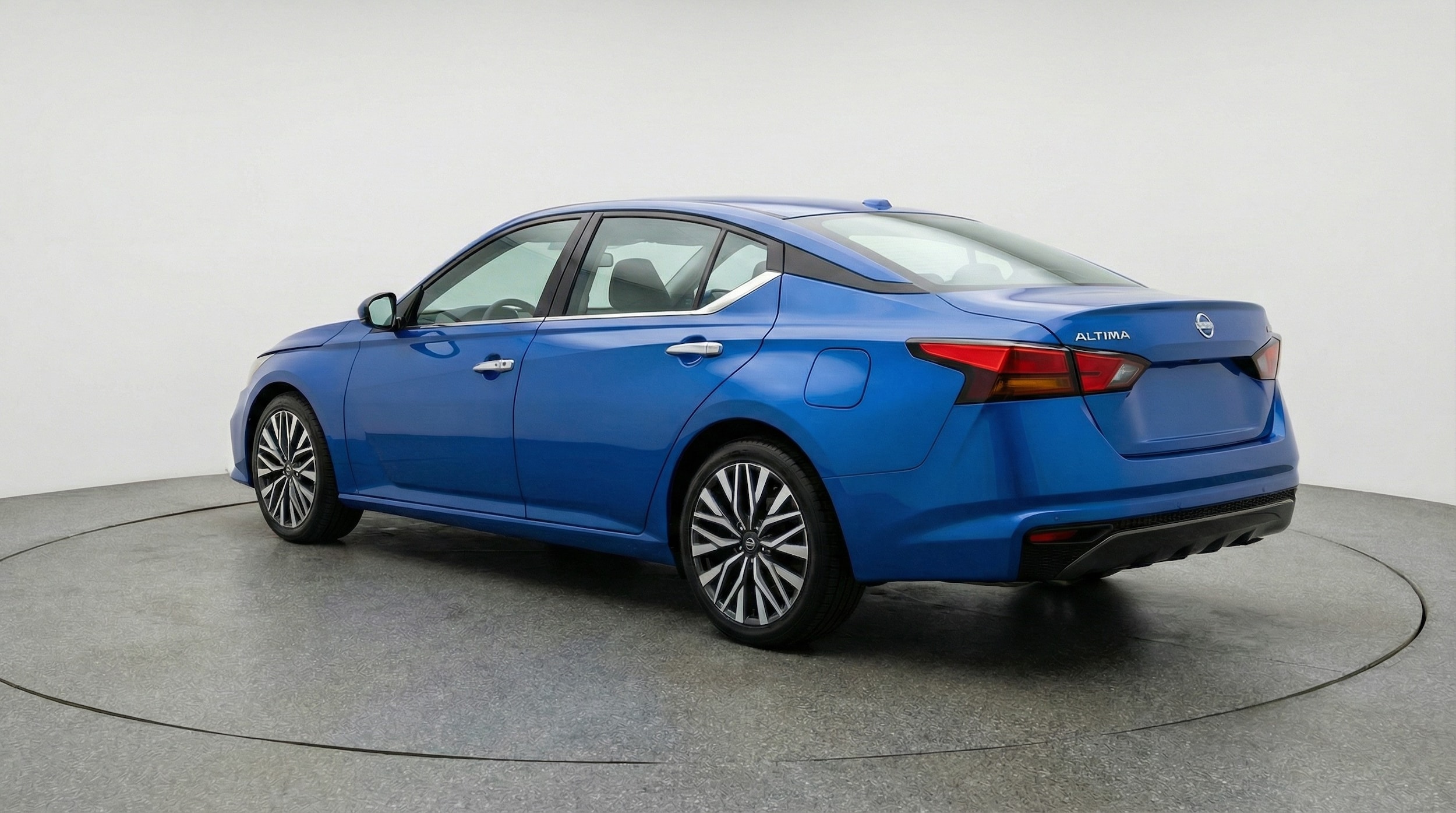 Thumbnail: 2025 Nissan Altima - 5