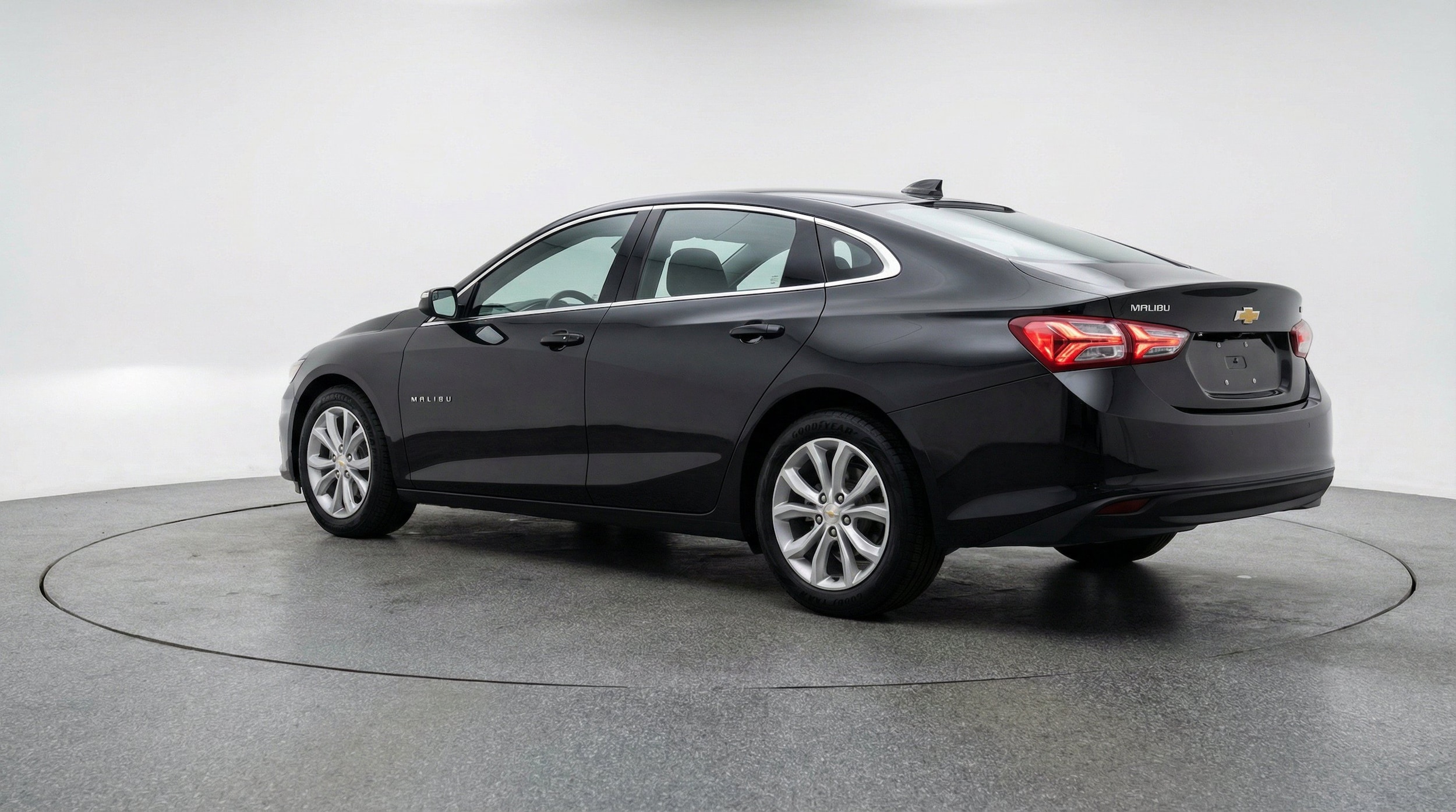 Thumbnail: 2024 Chevrolet Malibu - 6