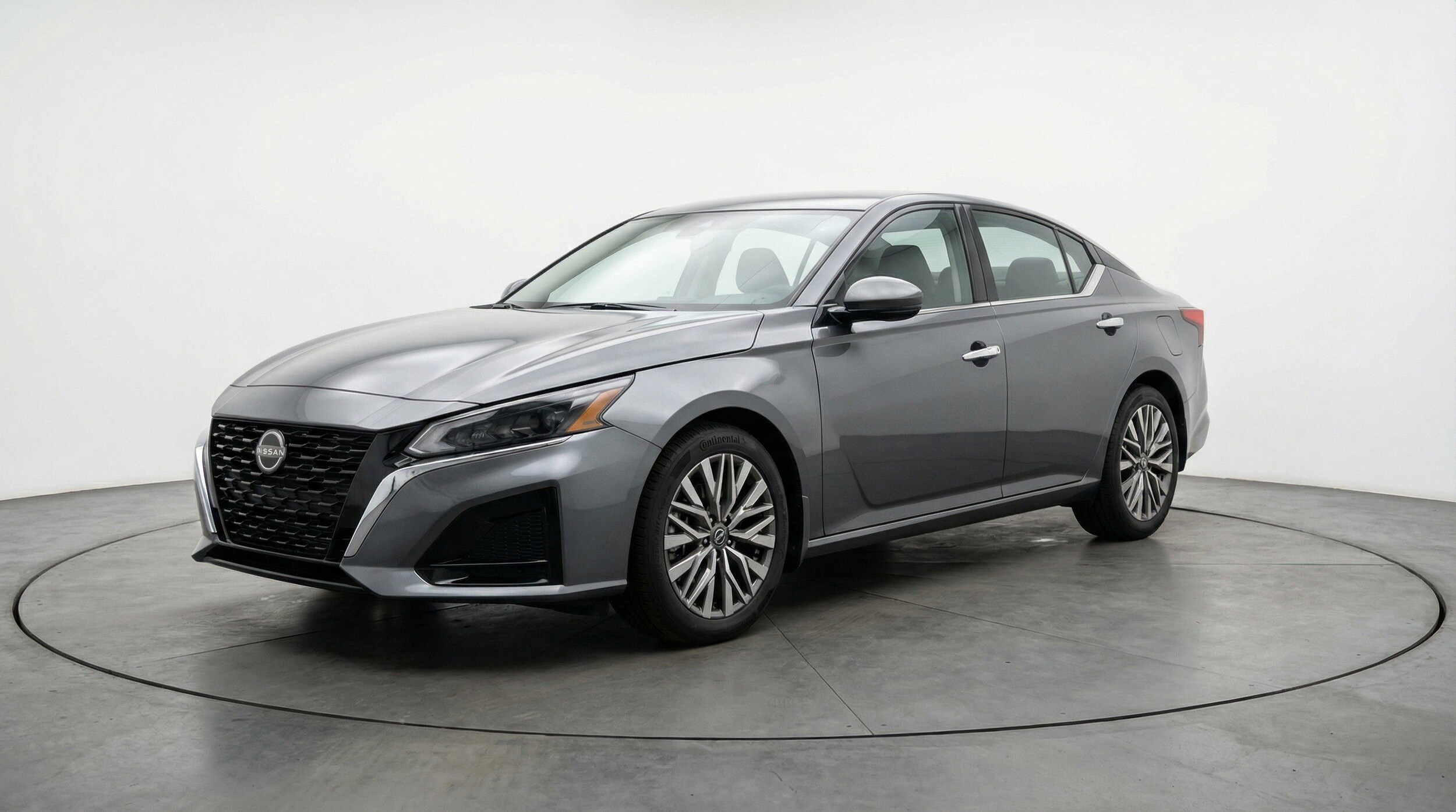 Thumbnail: 2025 Nissan Altima - 3