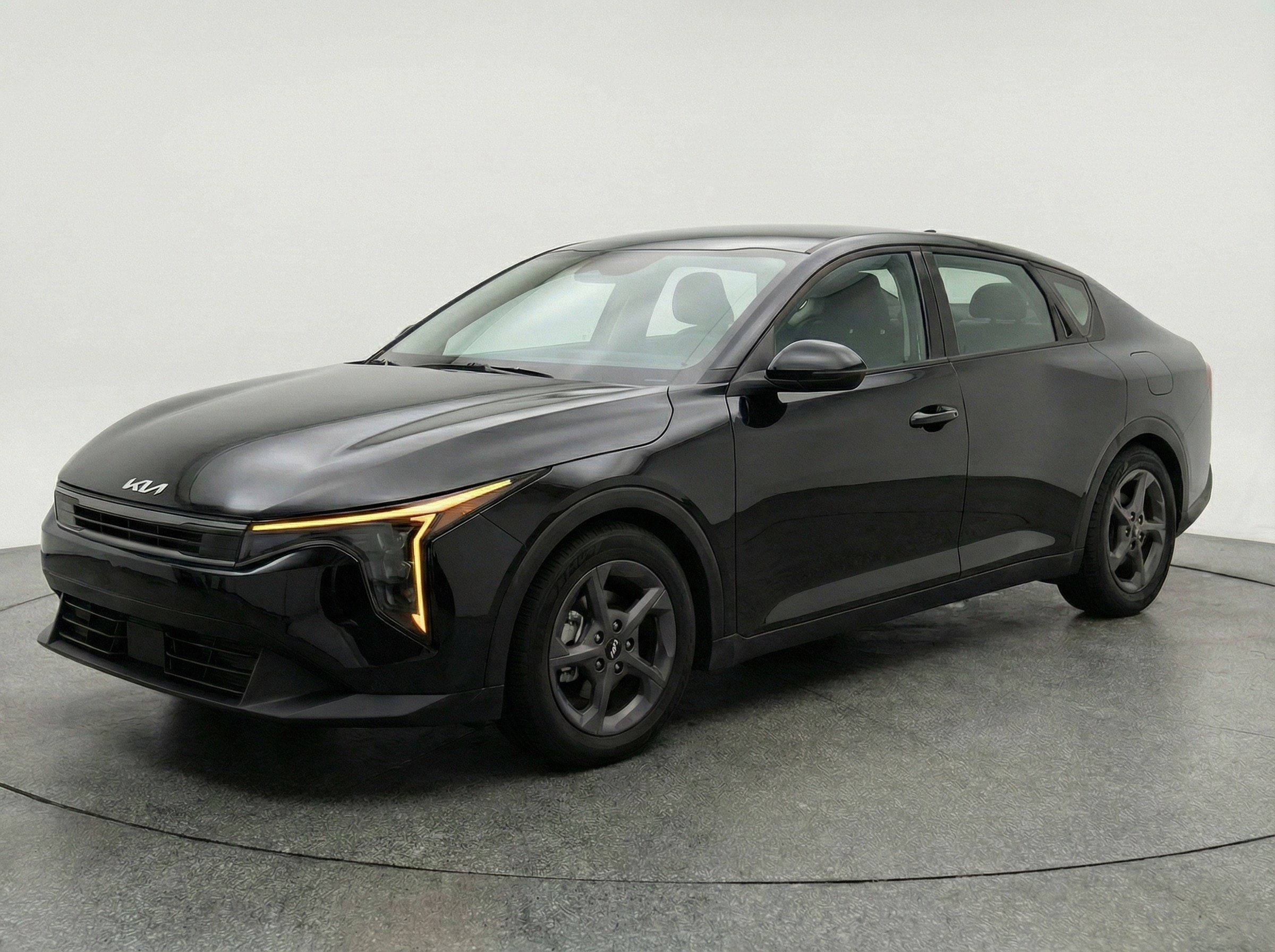 Thumbnail: 2025 Kia K4 - 3