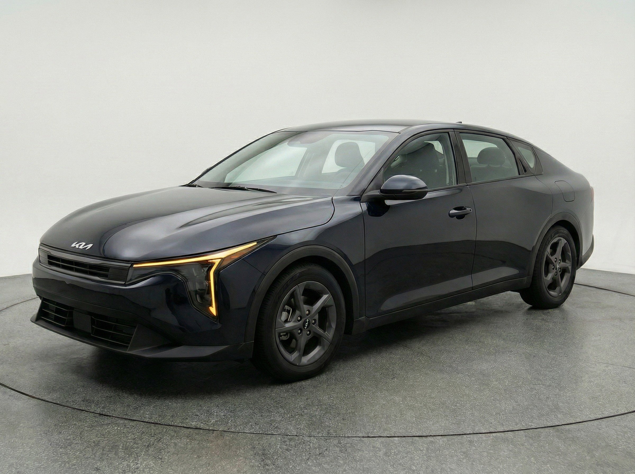 Thumbnail: 2025 Kia K4 - 3