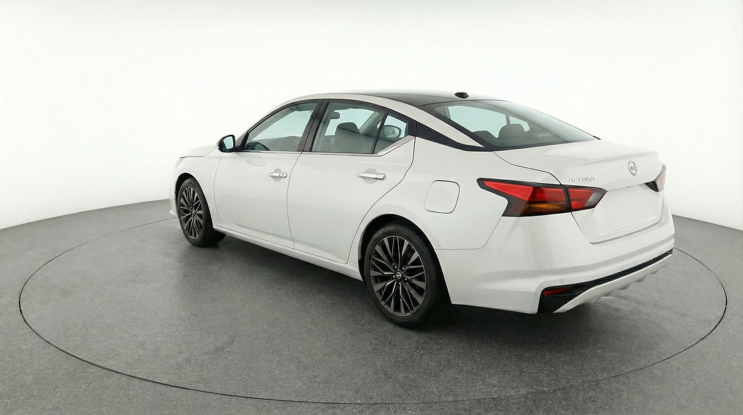 Thumbnail: 2025 Nissan Altima - 6