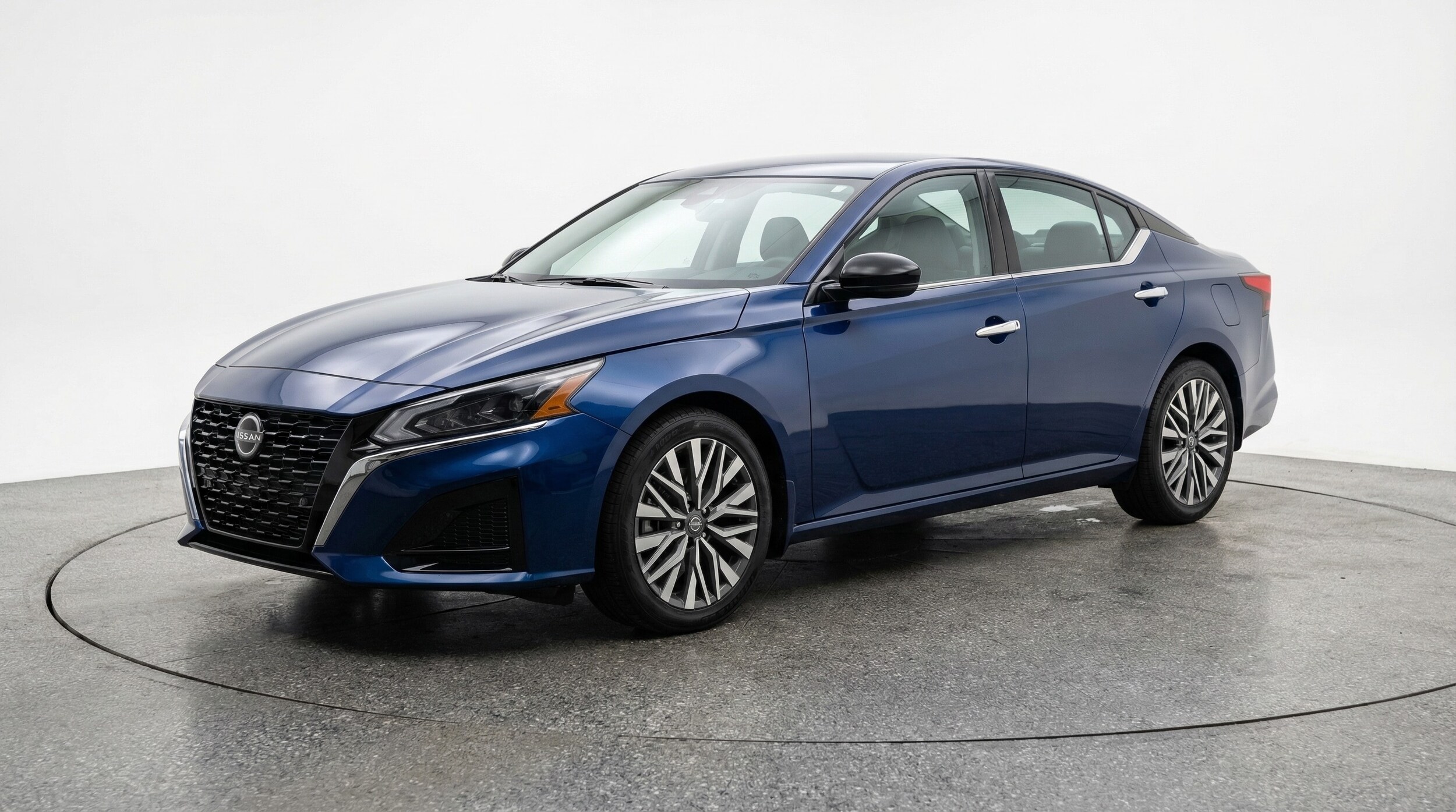 Thumbnail: 2025 Nissan Altima - 3