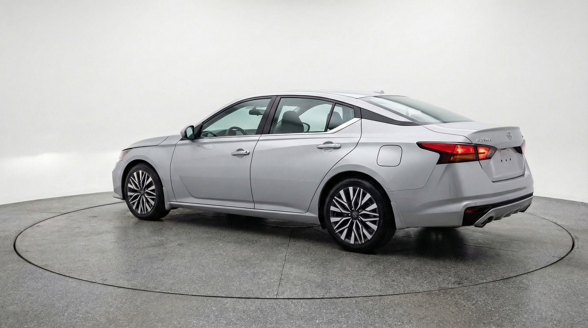 Thumbnail: 2025 Nissan Altima - 6