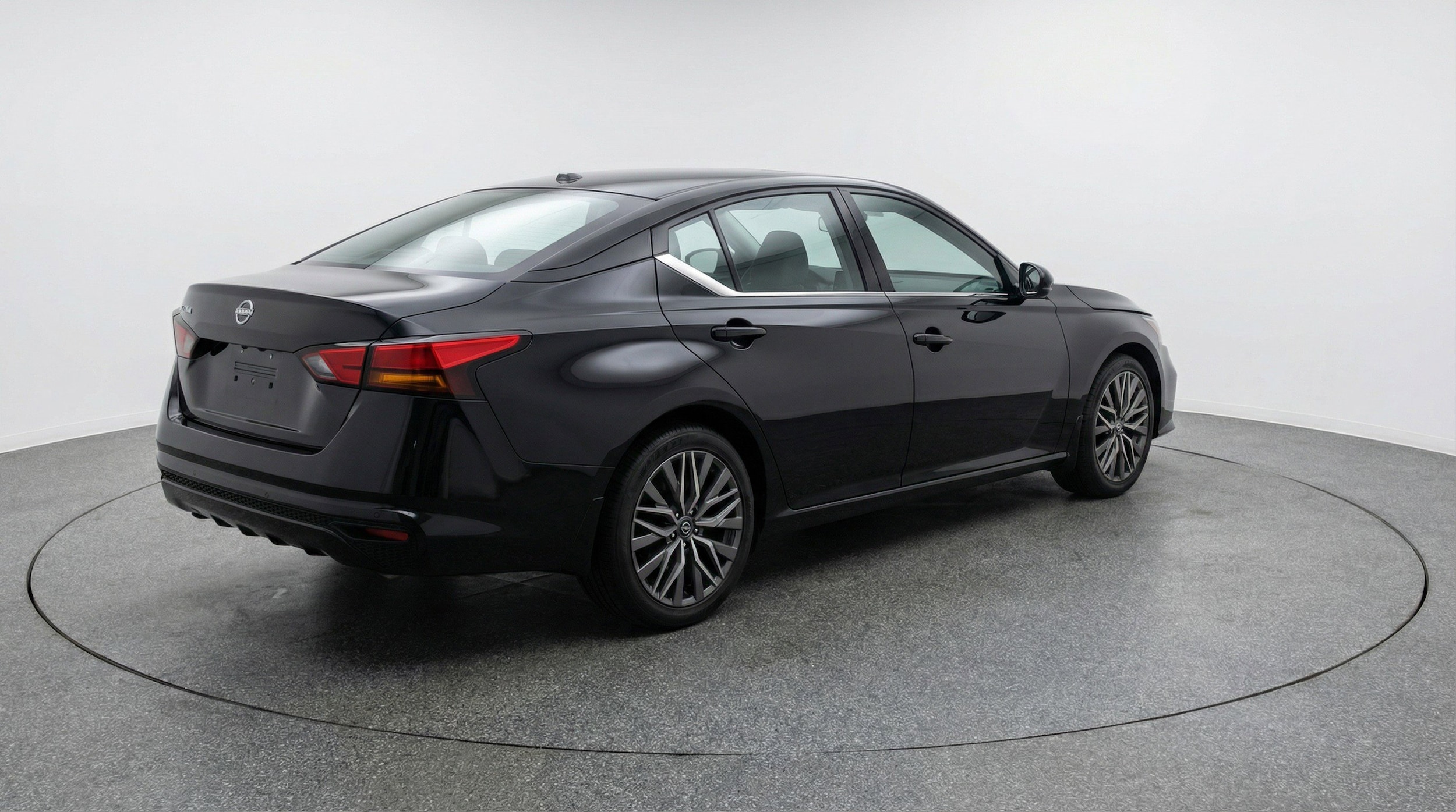 Thumbnail: 2025 Nissan Altima - 9