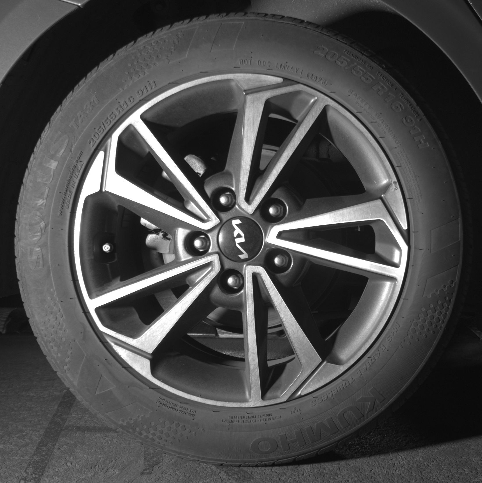 Thumbnail: 2024 Kia Forte - 17