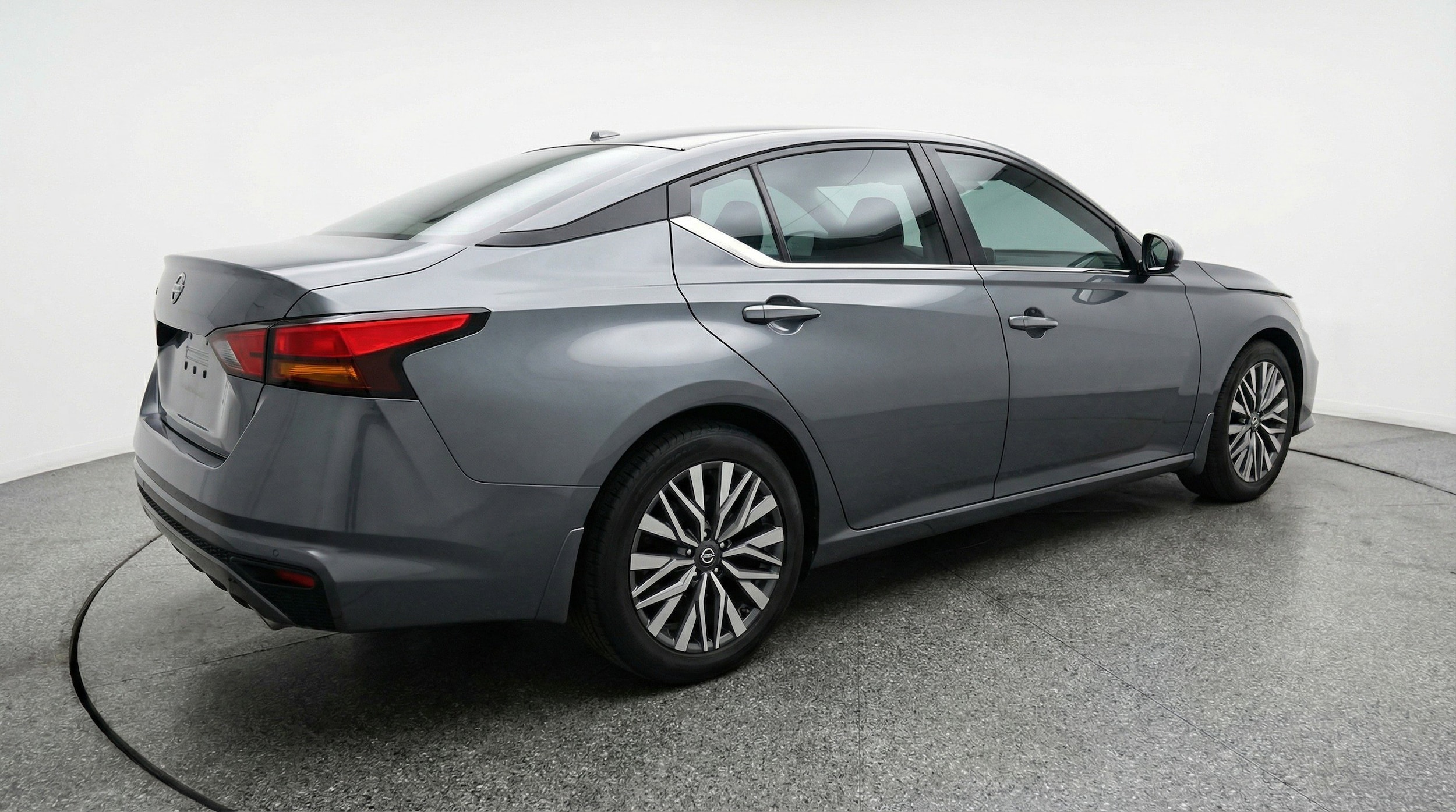 Thumbnail: 2025 Nissan Altima - 9