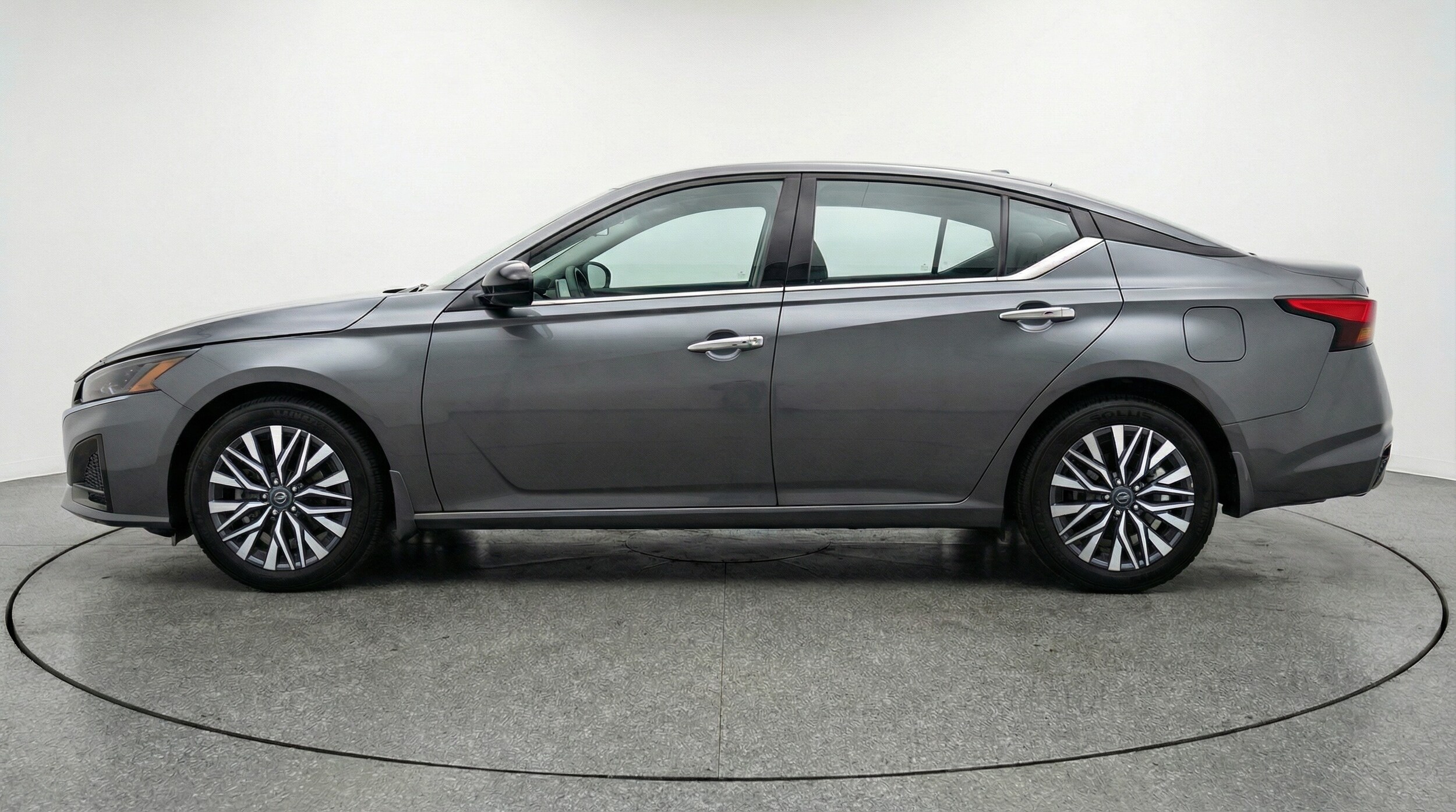 Thumbnail: 2025 Nissan Altima - 4