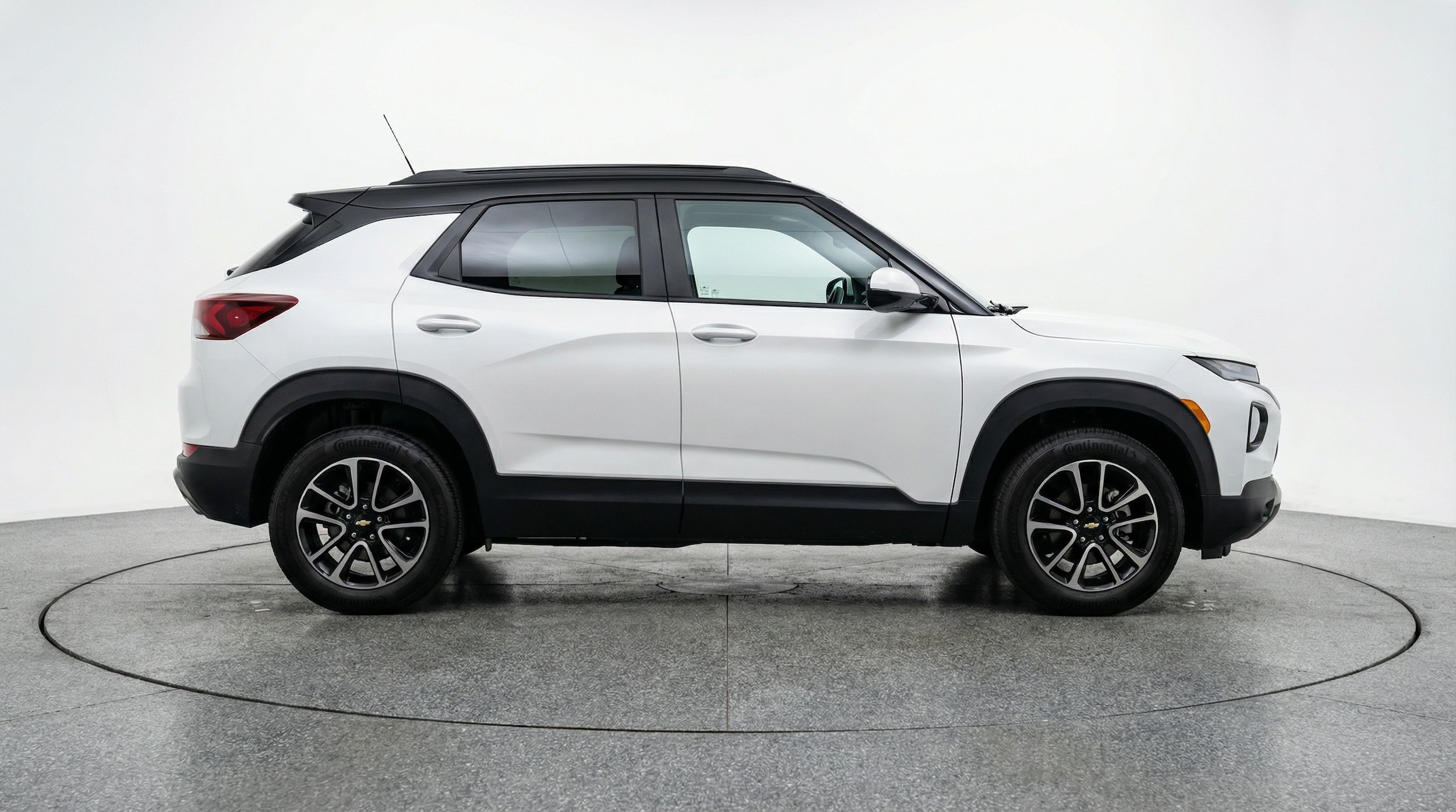 Thumbnail: 2025 Chevrolet TrailBlazer - 8