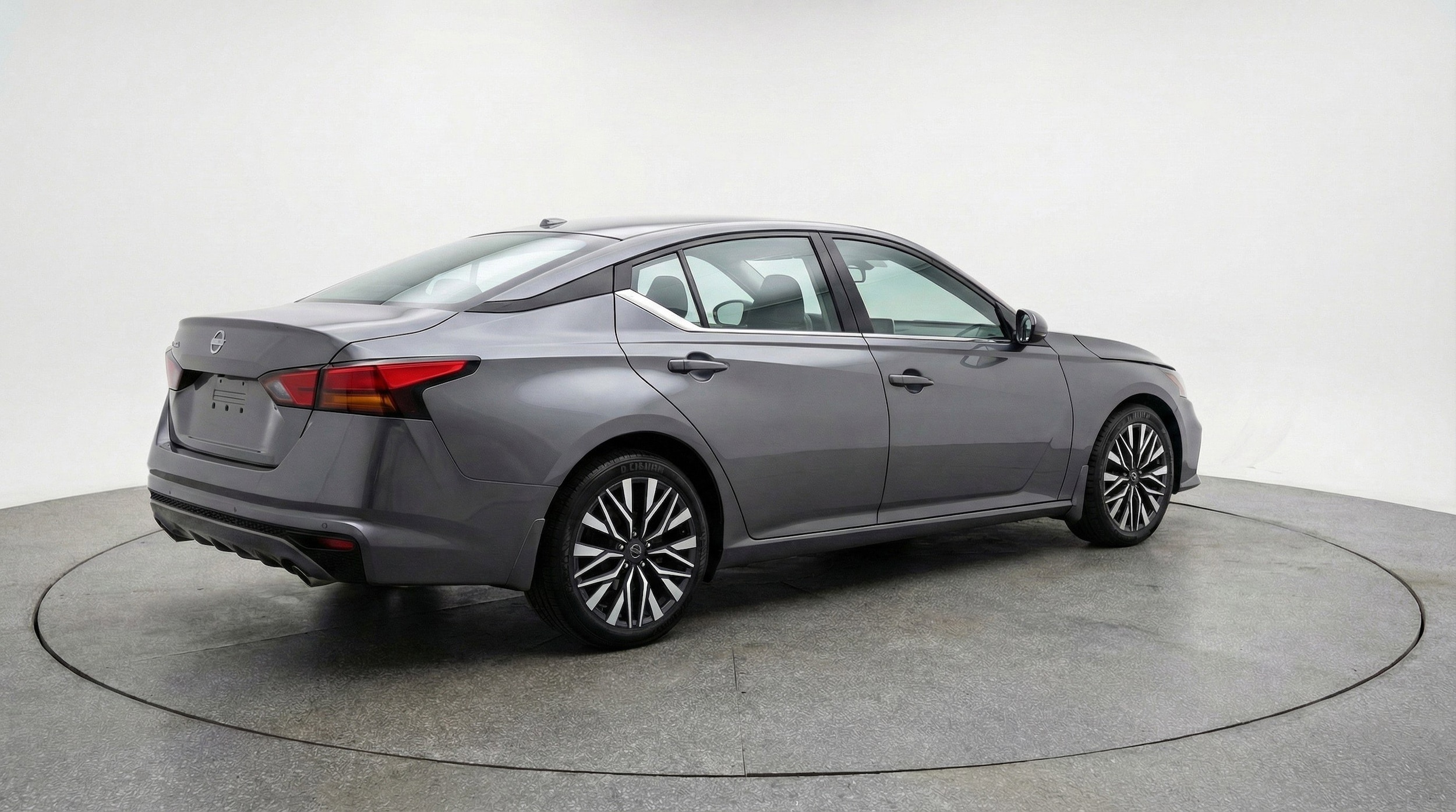 Thumbnail: 2025 Nissan Altima - 9