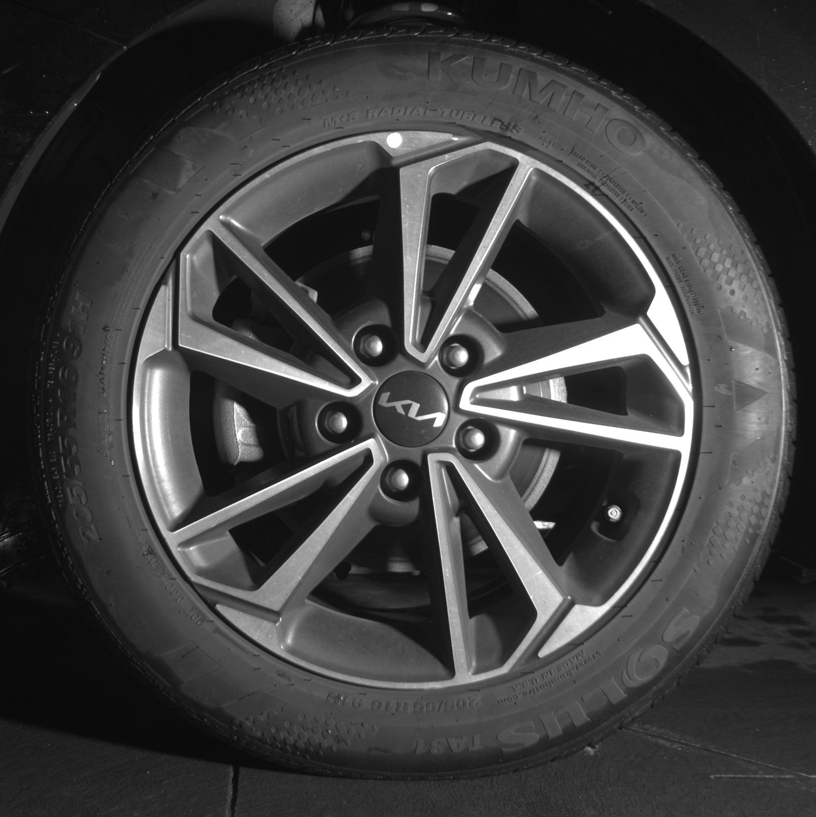 Thumbnail: 2024 Kia Forte - 14