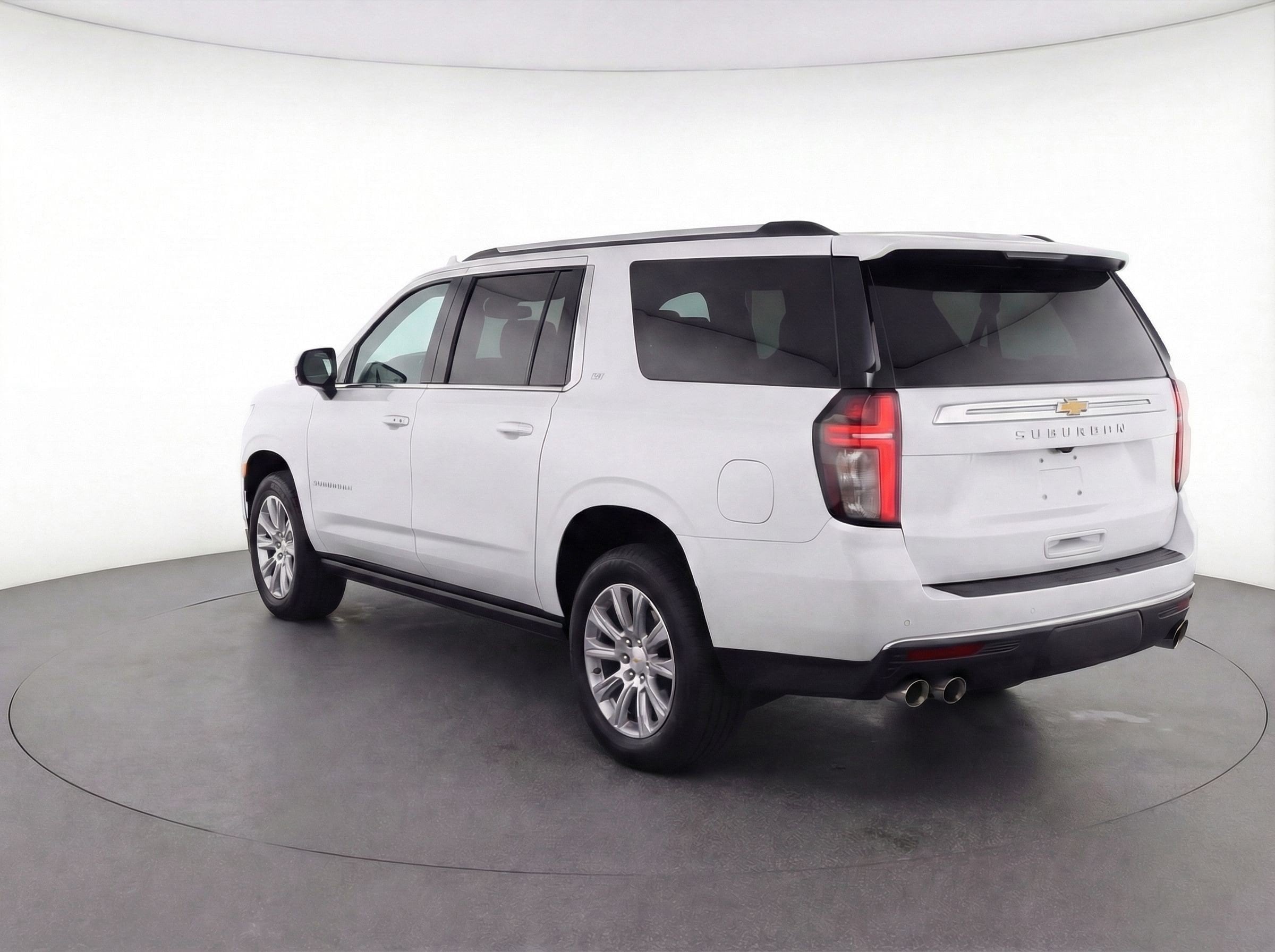 Thumbnail: 2023 Chevrolet Suburban - 6