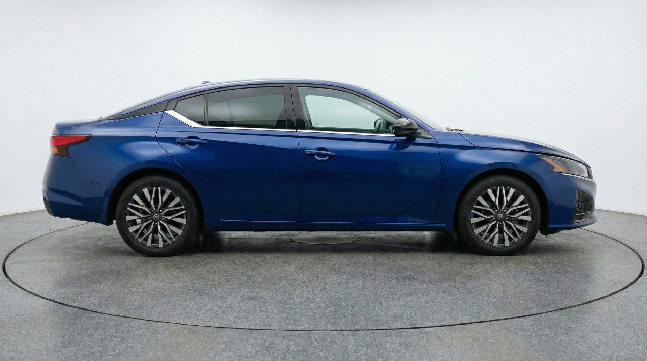 Thumbnail: 2025 Nissan Altima - 8