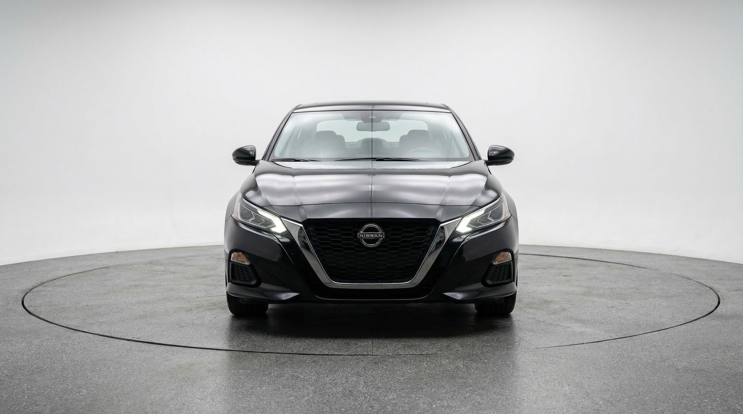 Thumbnail: 2025 Nissan Altima - 2
