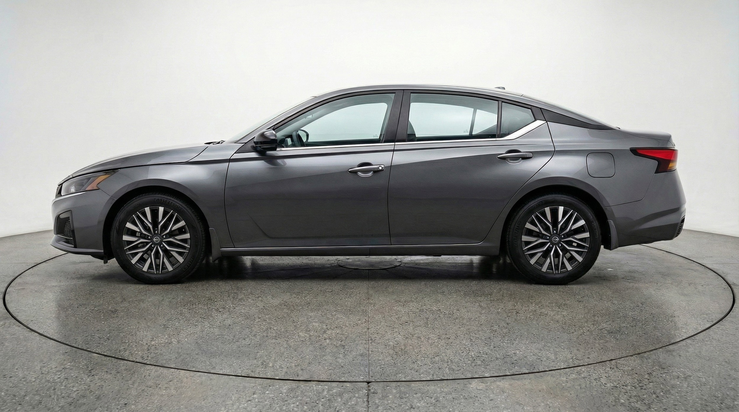 Thumbnail: 2025 Nissan Altima - 5