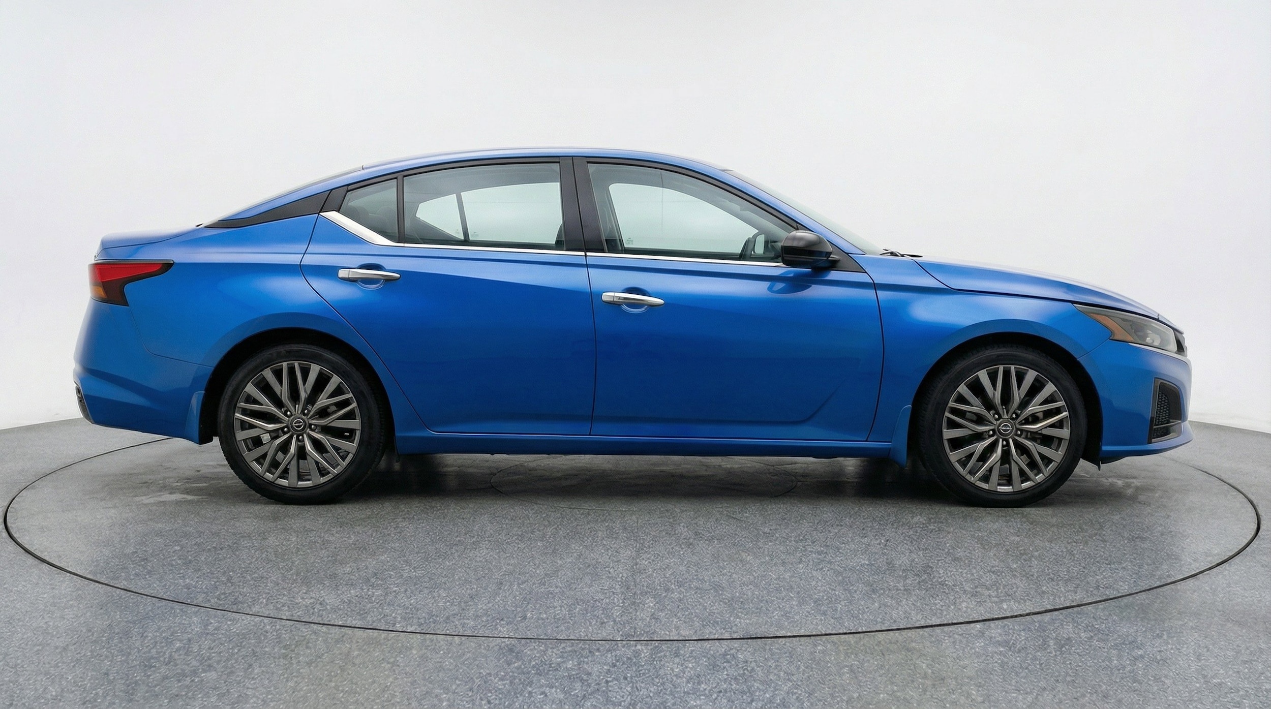 Thumbnail: 2025 Nissan Altima - 11