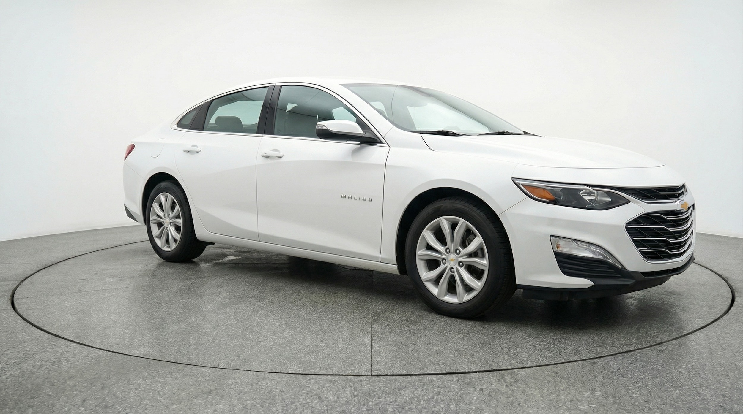 Thumbnail: 2024 Chevrolet Malibu - 1