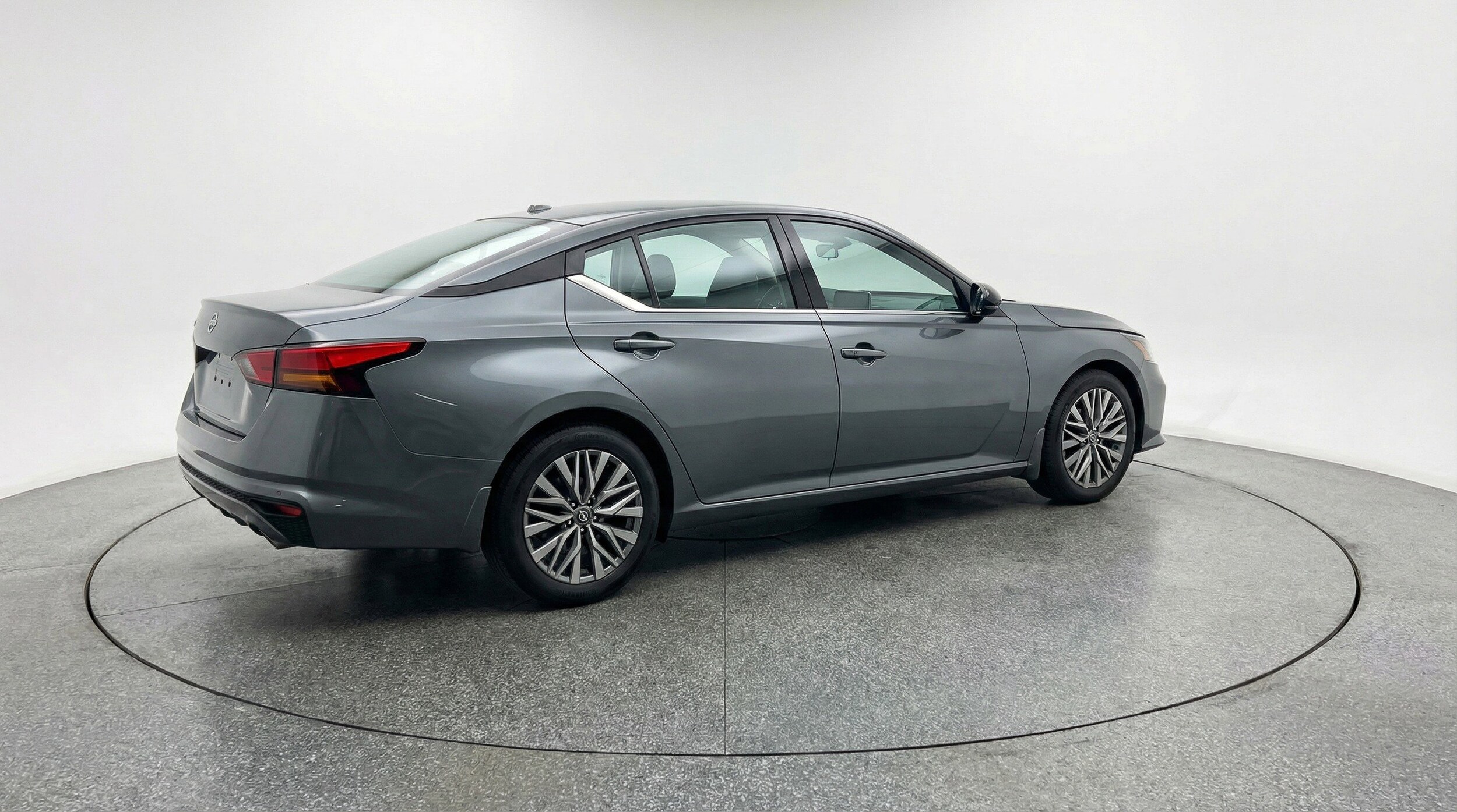 Thumbnail: 2025 Nissan Altima - 9
