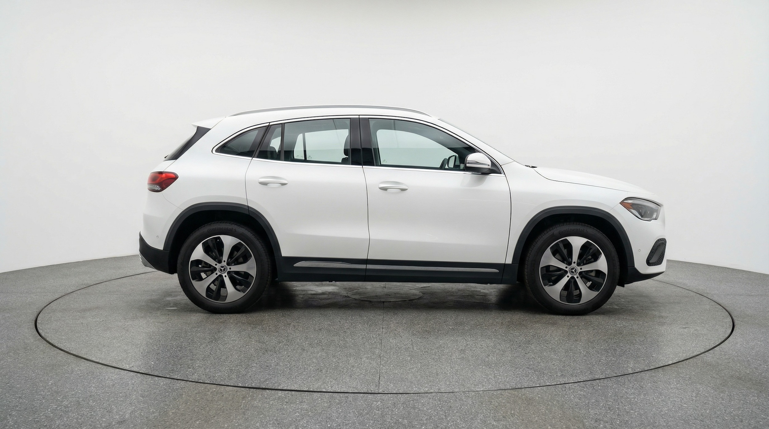 Thumbnail: 2025 Mercedes-Benz GLA - 8