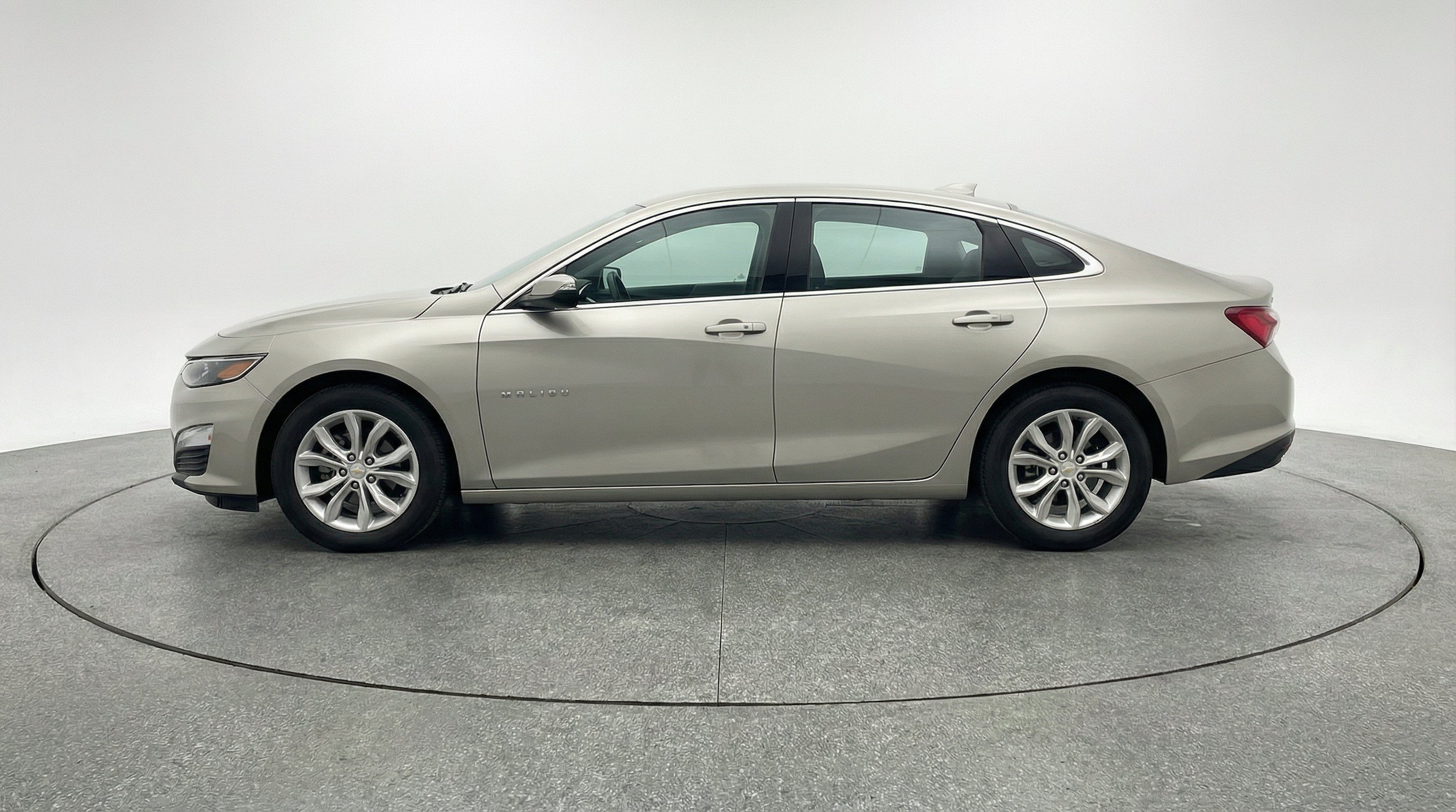 Thumbnail: 2024 Chevrolet Malibu - 5