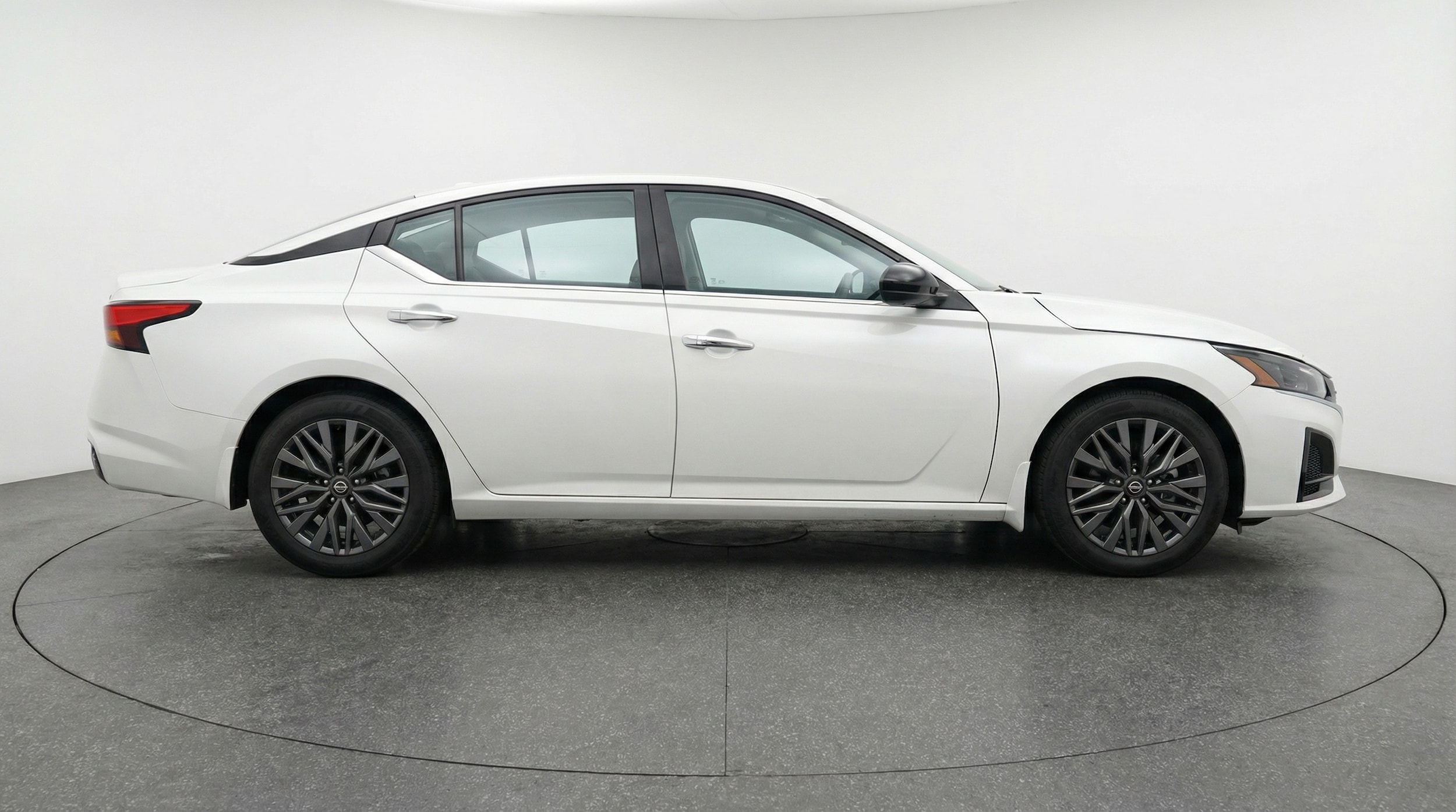 Thumbnail: 2025 Nissan Altima - 8