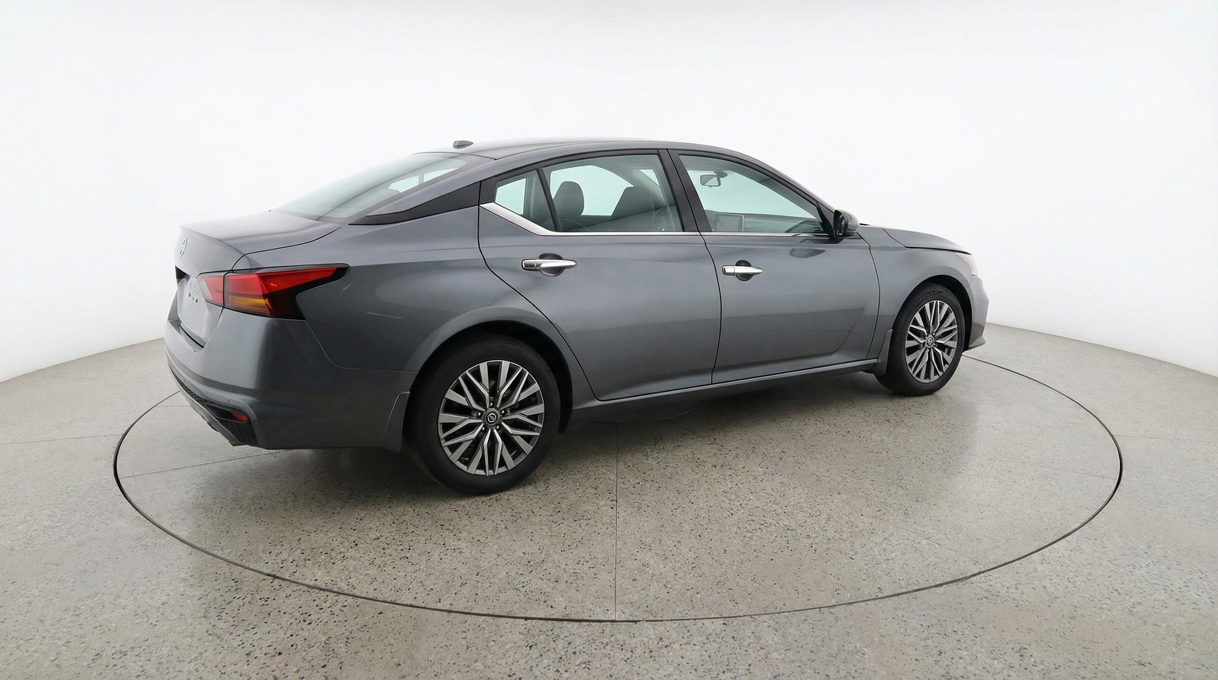 Thumbnail: 2025 Nissan Altima - 9