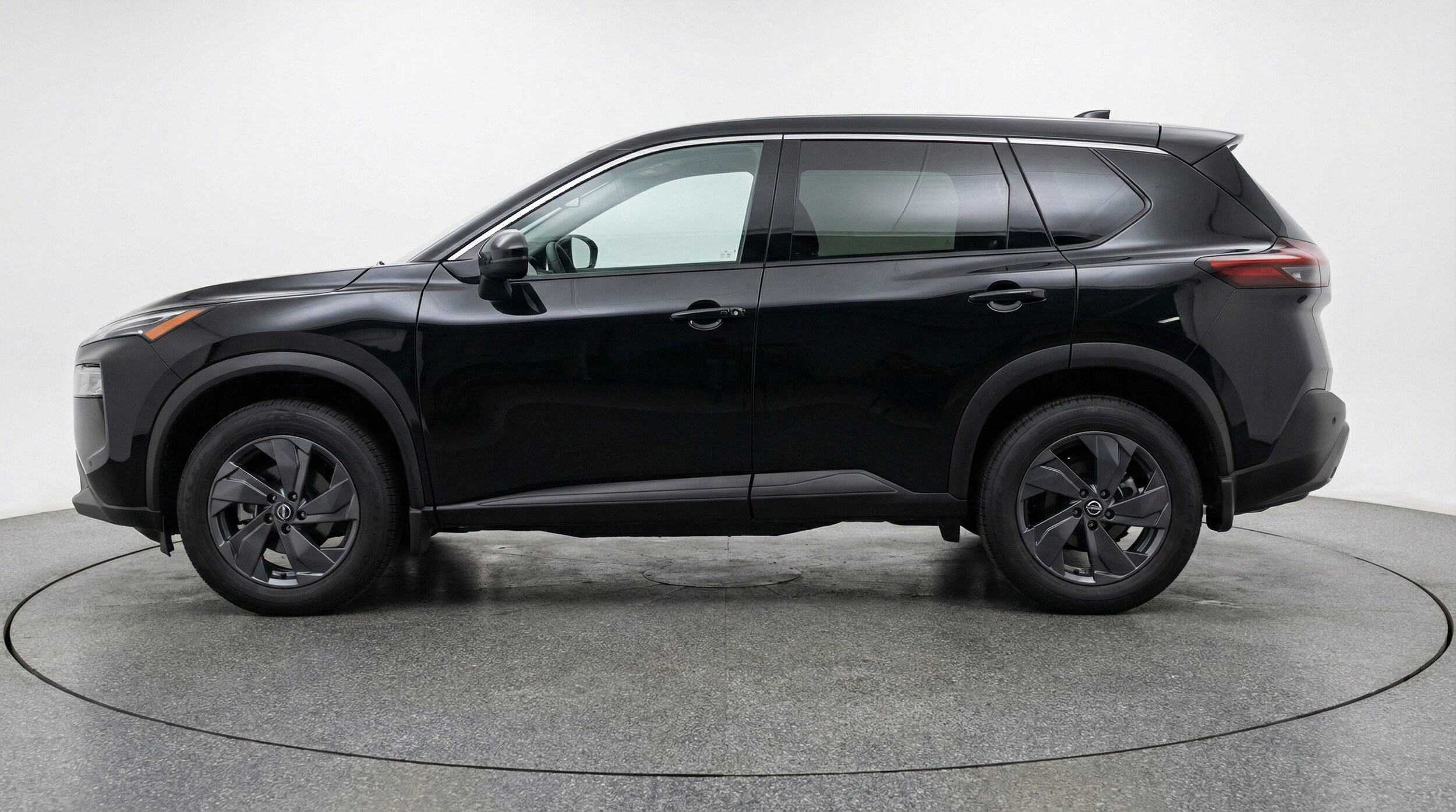 Thumbnail: 2025 Nissan Rogue - 5