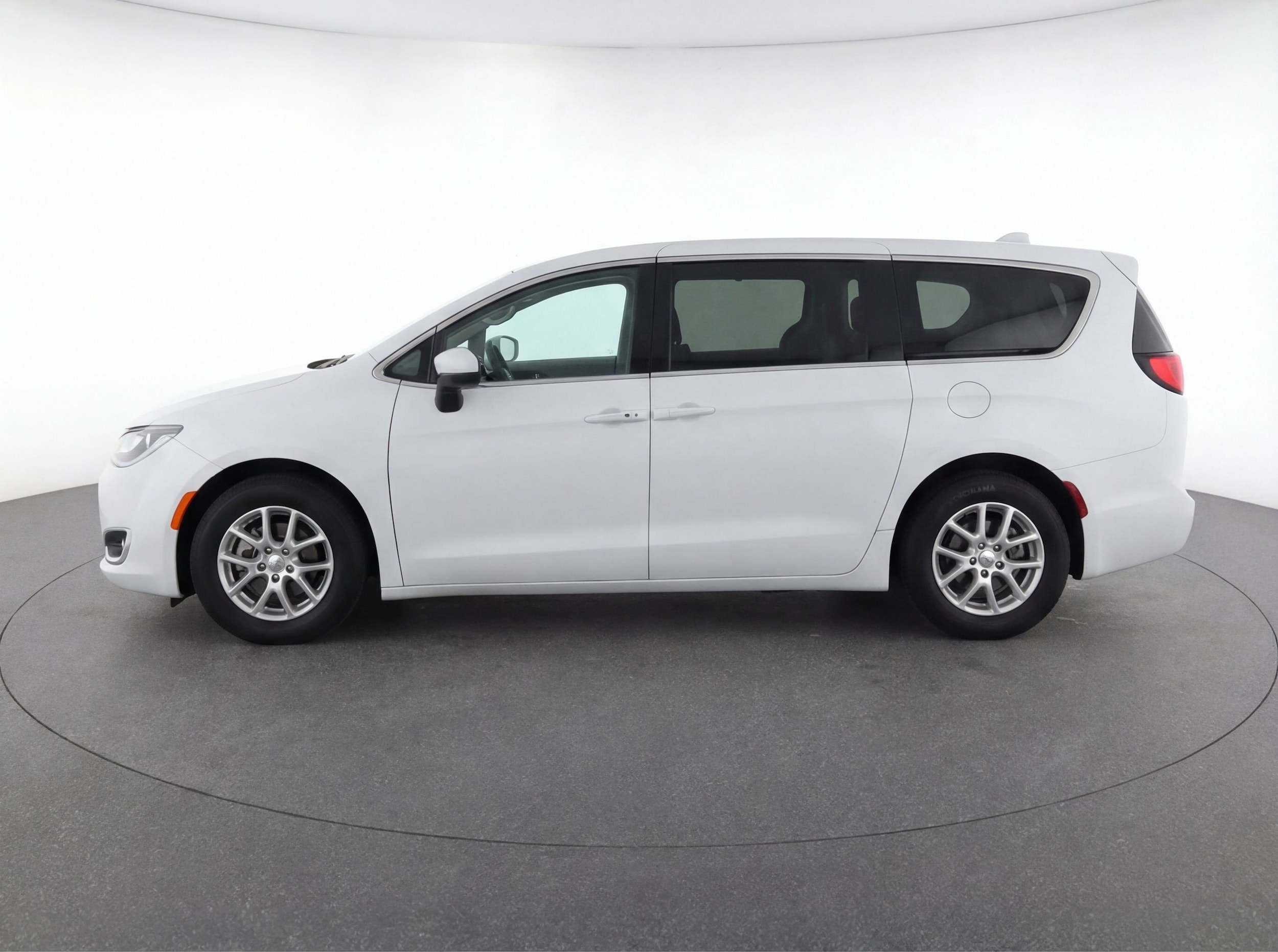 Thumbnail: 2024 Chrysler Pacifica - 5