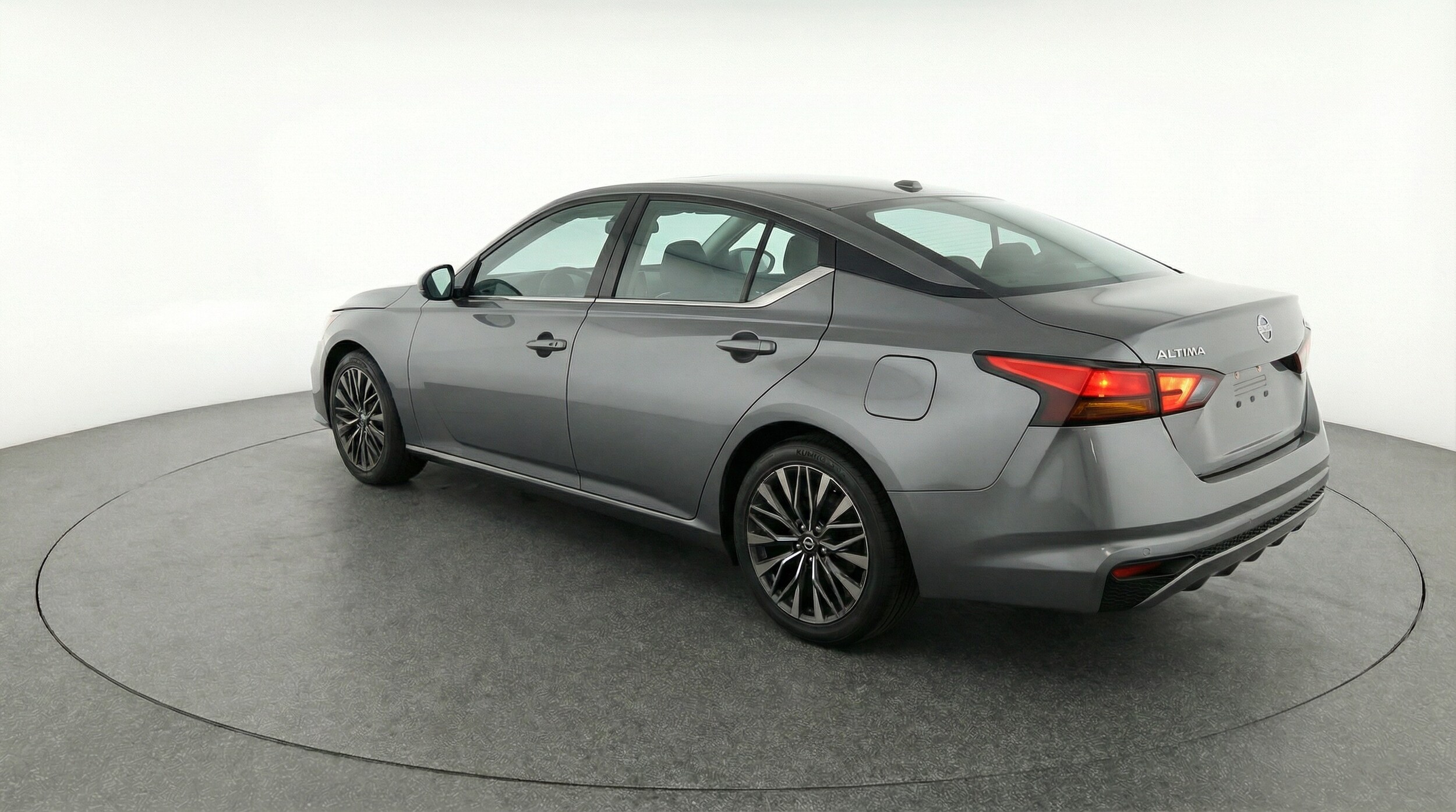 Thumbnail: 2025 Nissan Altima - 5