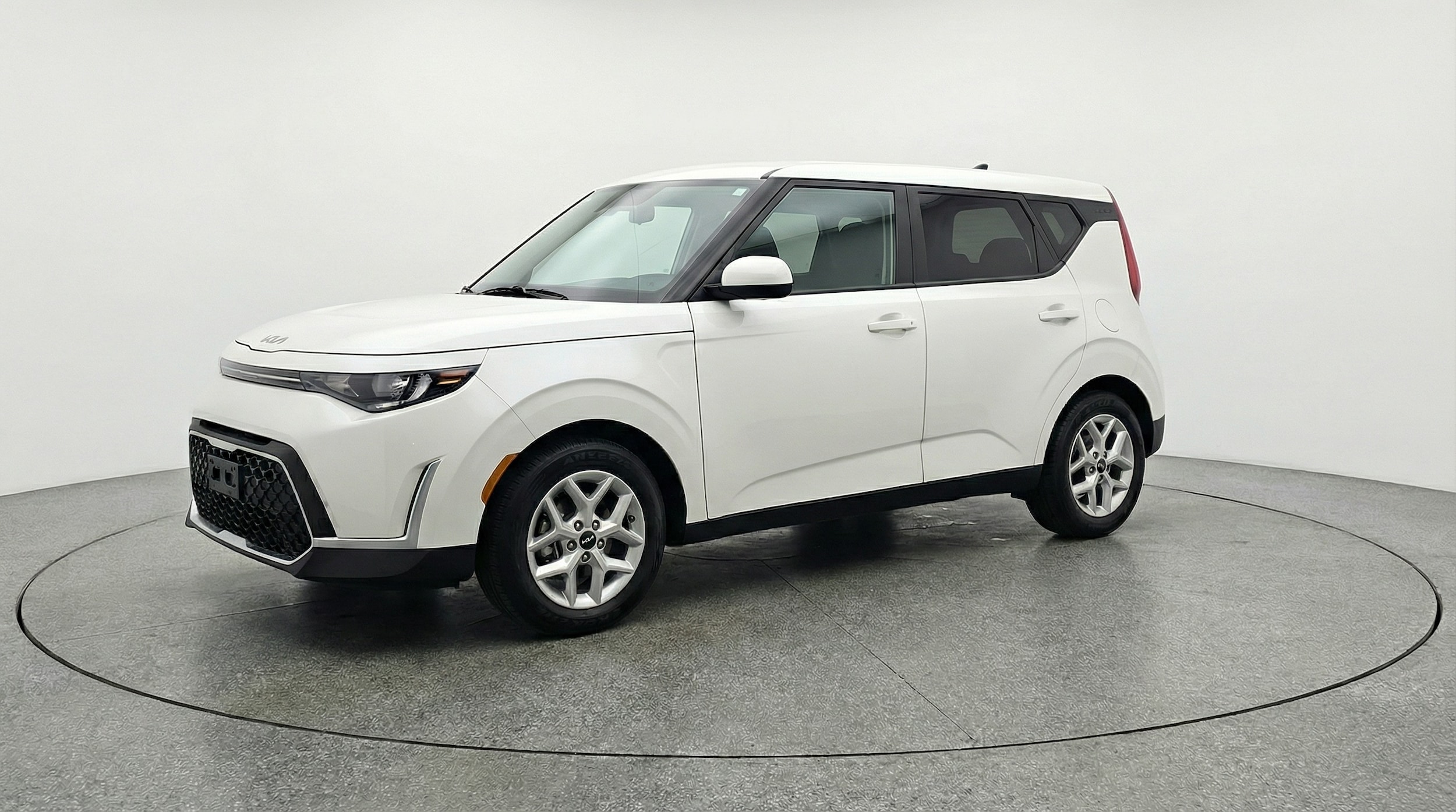 Thumbnail: 2025 Kia Soul - 3