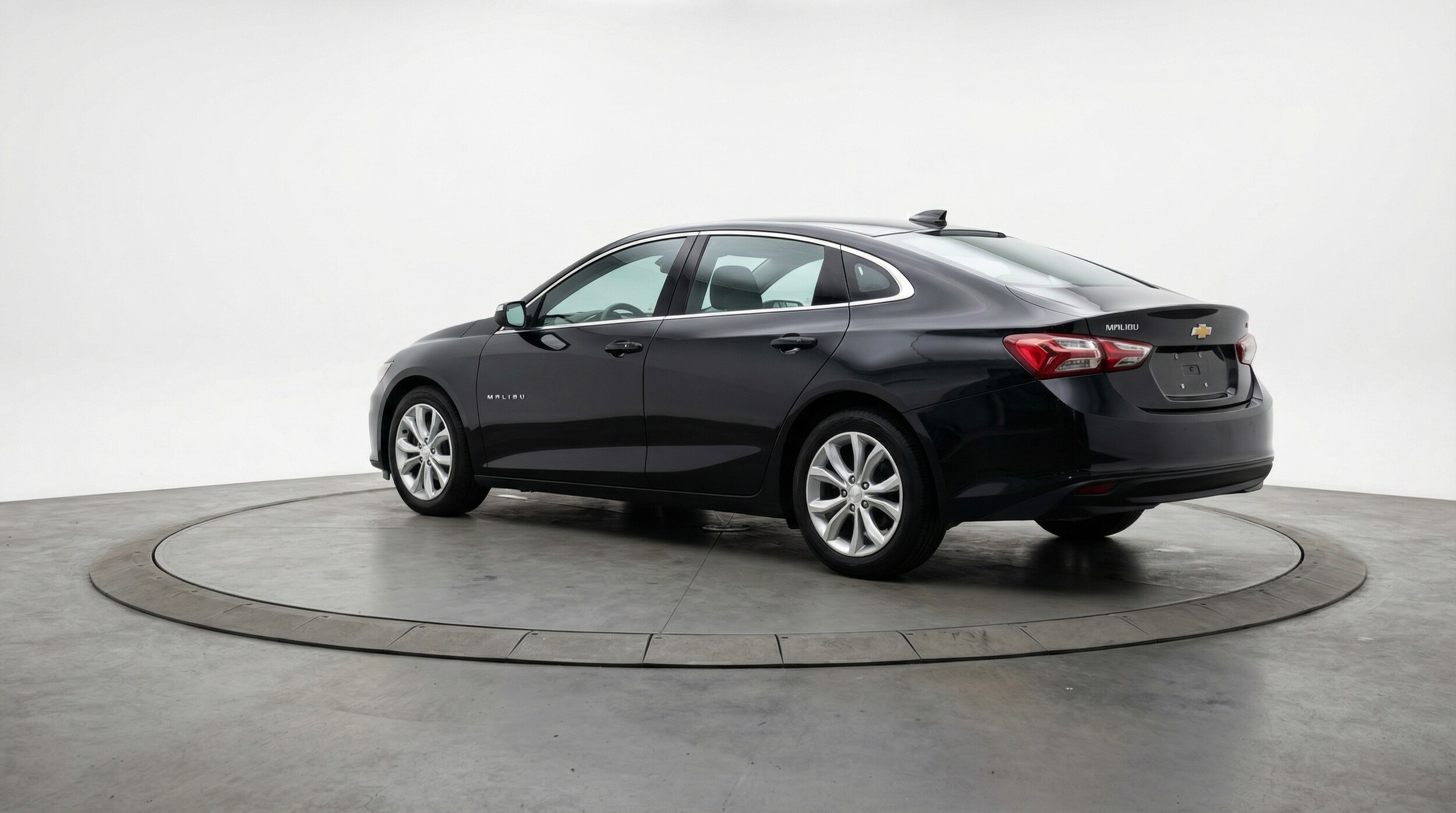 Thumbnail: 2024 Chevrolet Malibu - 5