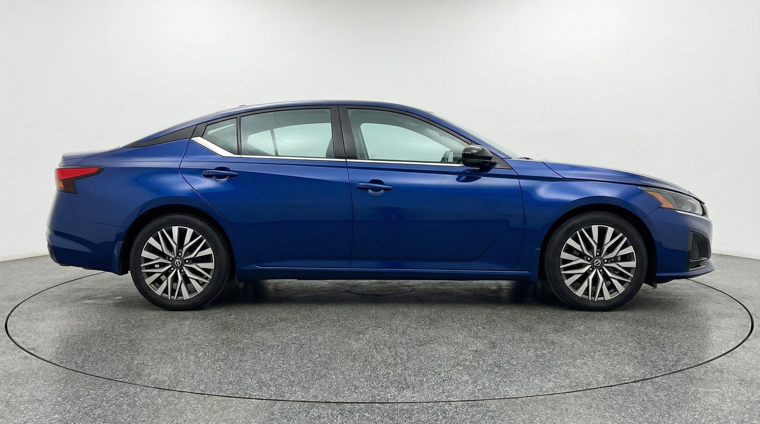 Thumbnail: 2025 Nissan Altima - 11