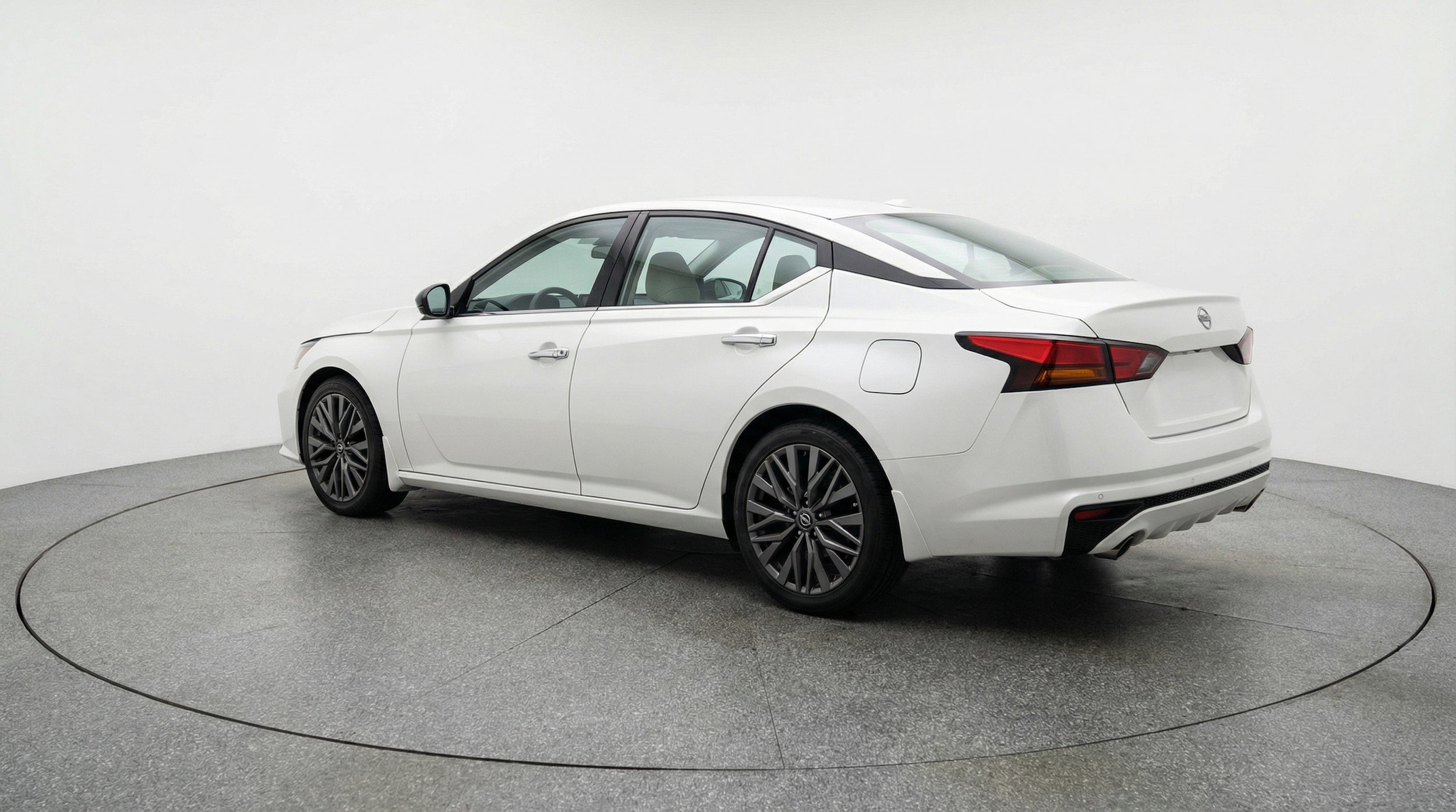 Thumbnail: 2025 Nissan Altima - 6