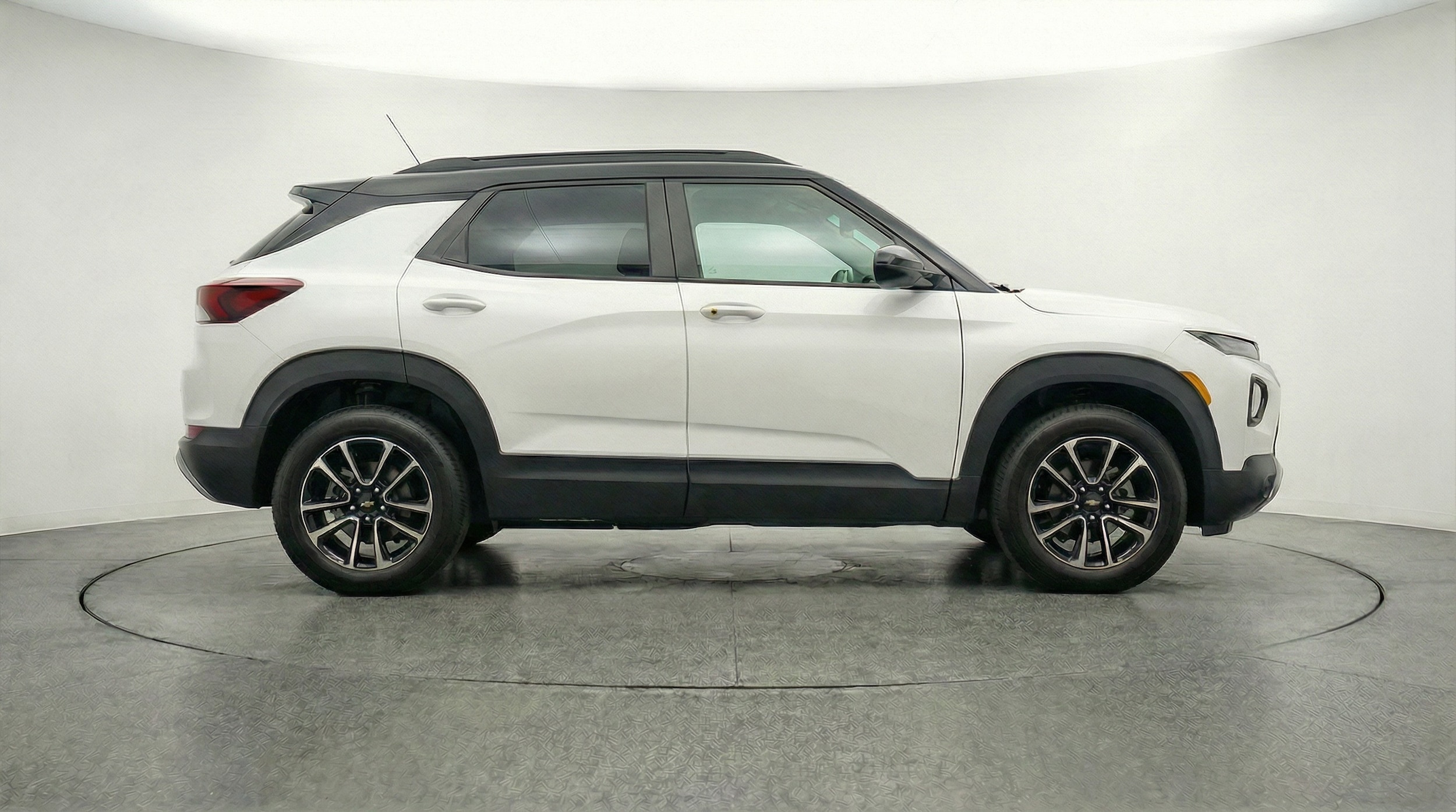 Thumbnail: 2025 Chevrolet TrailBlazer - 8