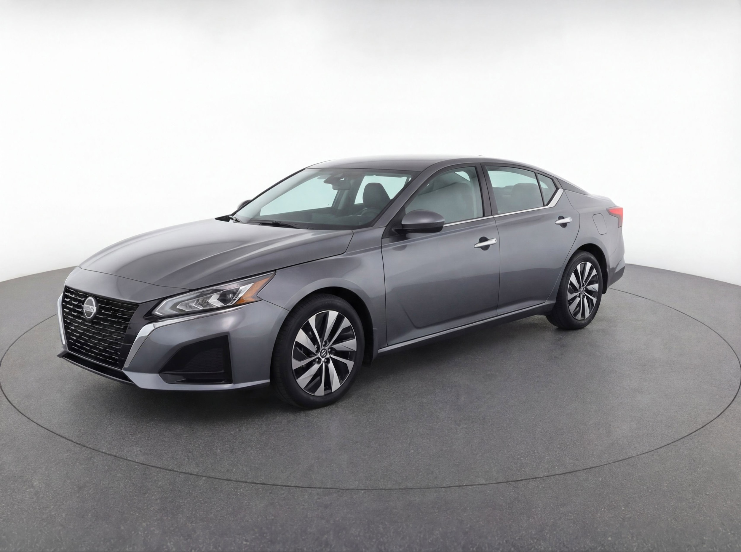 Thumbnail: 2023 Nissan Altima - 3