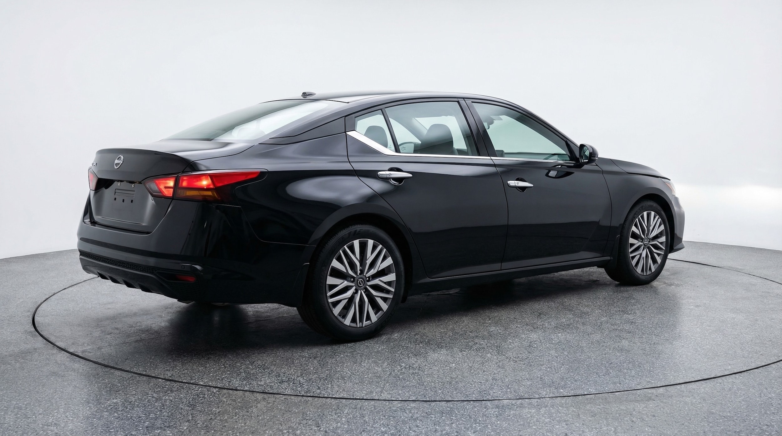 Thumbnail: 2025 Nissan Altima - 7